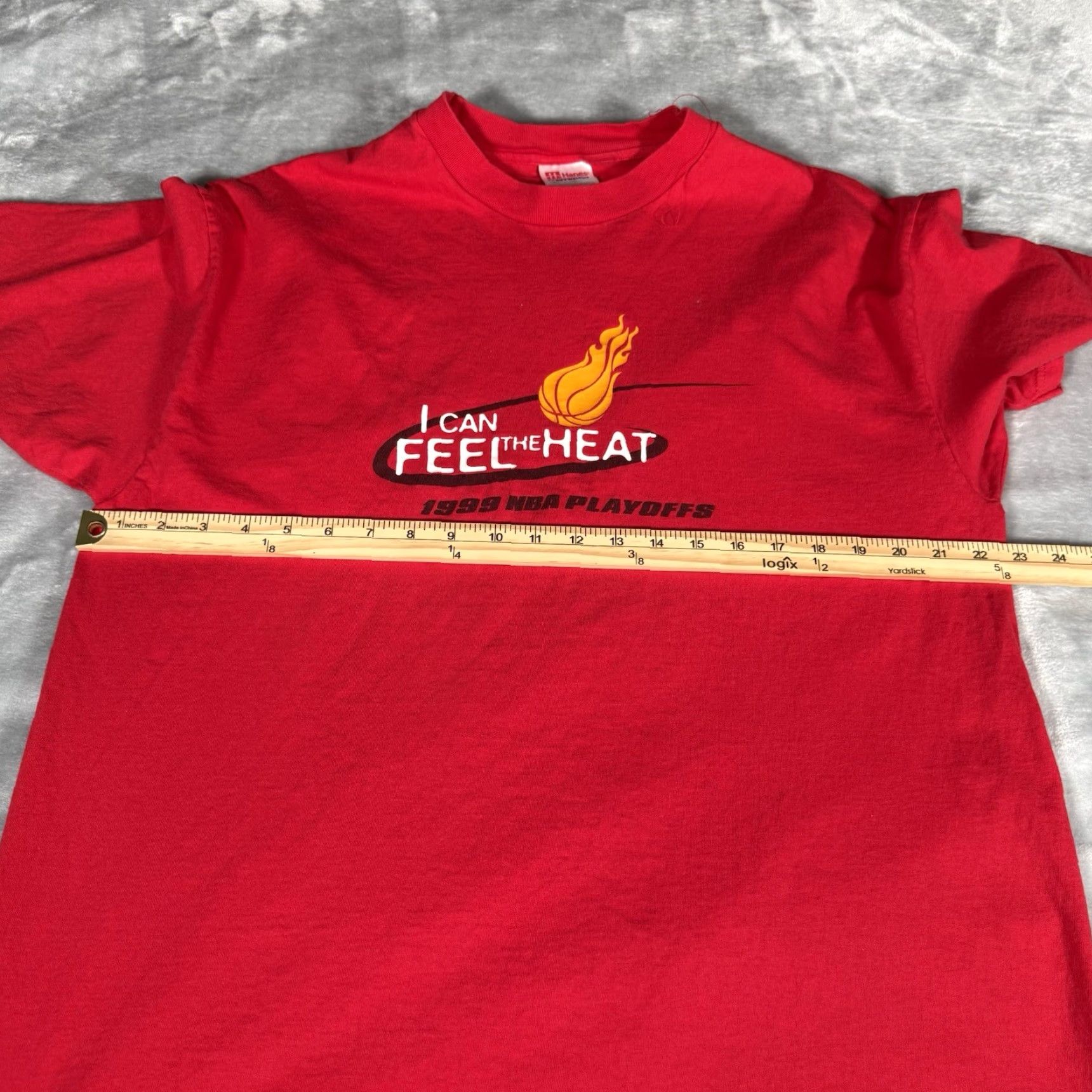 Vintage VINTAGE Miami Heat T Shirt Mens XL Red 90s 1999 Graphic Print Crew Neck Short Sleeve Cotton Logo Fade Size US XL / EU 56 / 4 - 7 Thumbnail