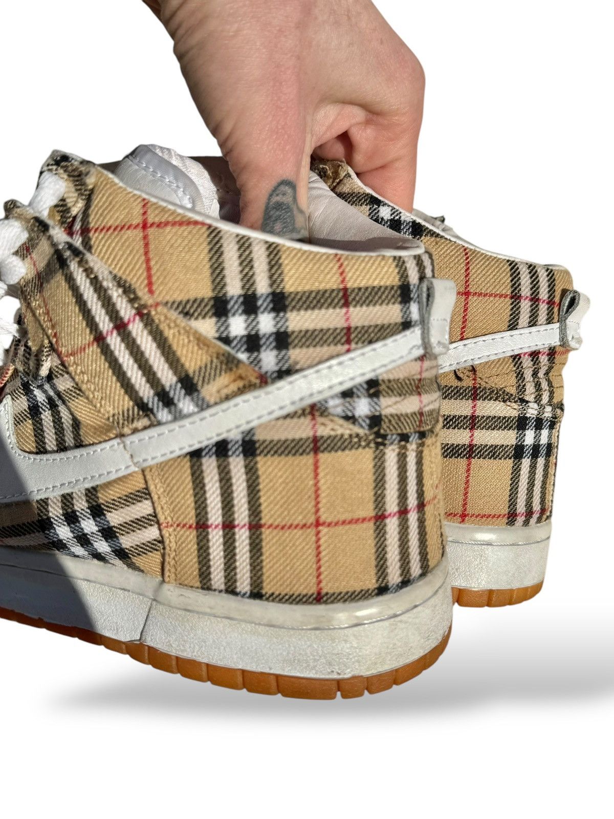 Nike 2006 Nike Dunk High Rare (CoolKicks.Com) Size US 8.5 / EU 41-42 - 8 Thumbnail
