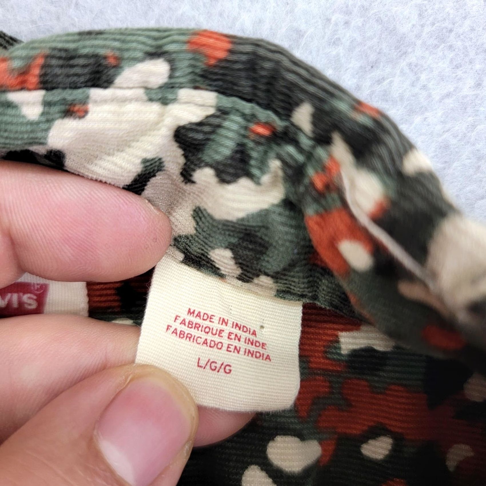 Levi's Levis Shirt Mens Large Multicolor Camouflage Corduroy Long Sleeve Button-Up Relaxed Size US L / EU 52-54 / 3 - 3 Thumbnail