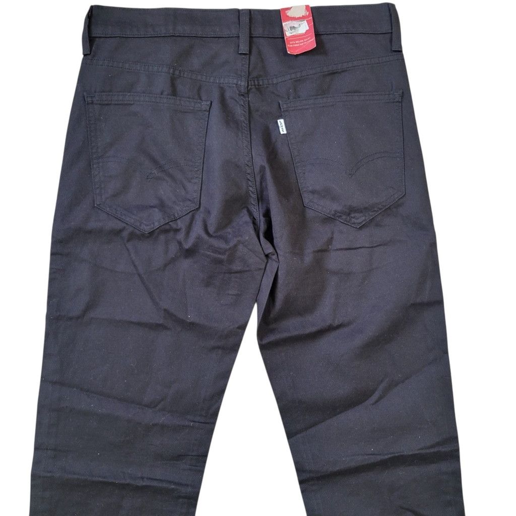 Levi's Levi's 511 Men Slim-Fit Black Trousers Chino-style Extra Lon Size US 32 / EU 48 - 8 Thumbnail