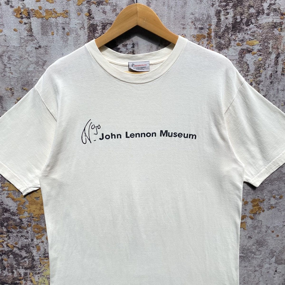 Arts & Science Vintage 2000s John Lennon Museum Shirt Yoko Ono Lennon Size US M / EU 48-50 / 2 - 4 Thumbnail
