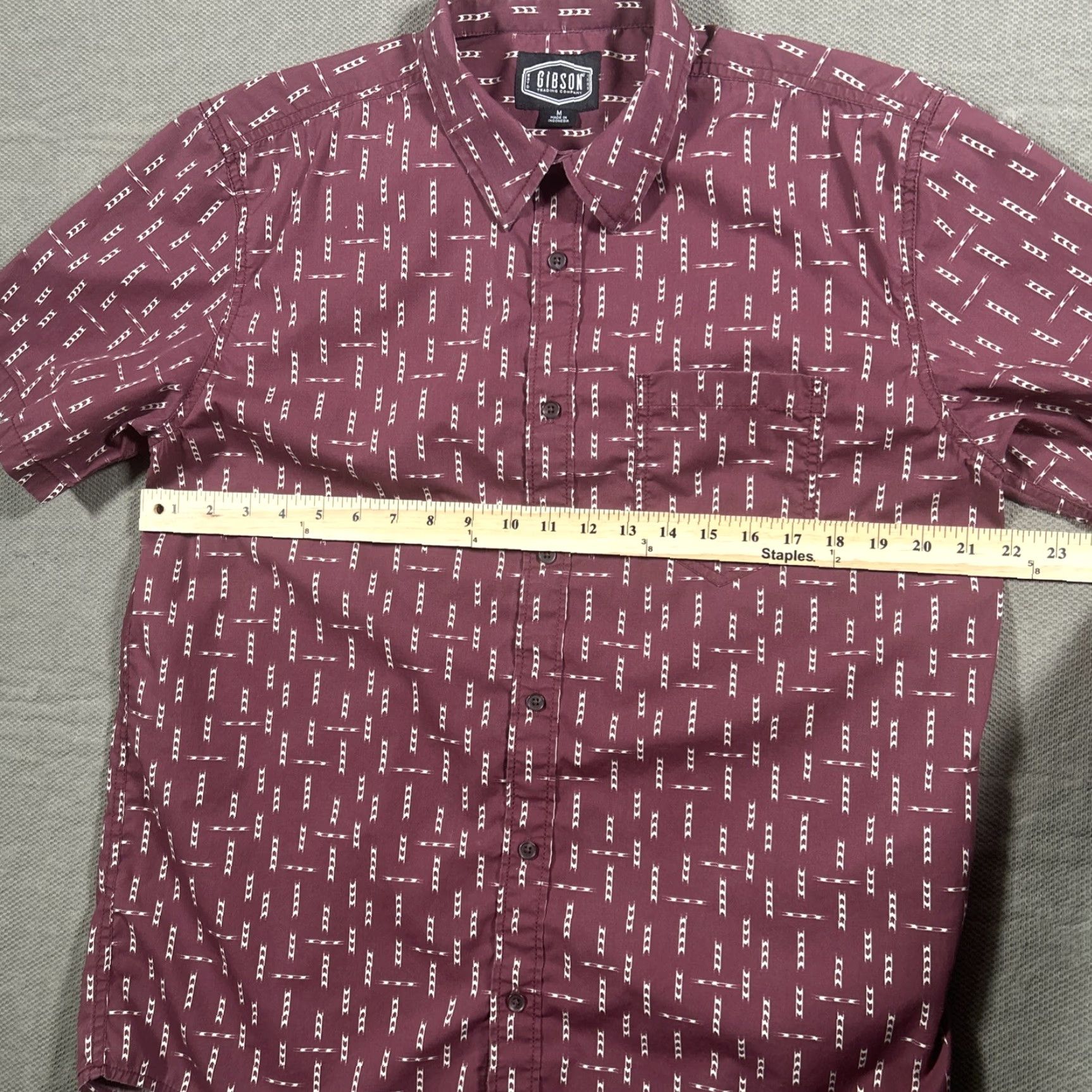 Vintage Gibson Trading Co Shirt Mens M Short Sleeve Button Up Maroon Red Size US M / EU 48-50 / 2 - 6 Thumbnail