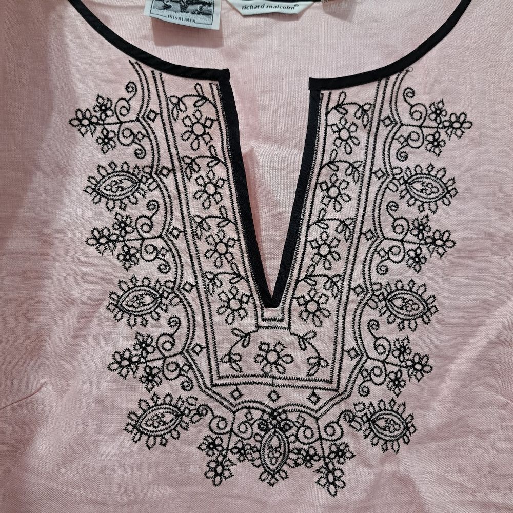 Other Richard Malcolm Irish Linen Embroidered Modest Top Size 10 P Size L / US 10 / IT 46 - 14 Thumbnail