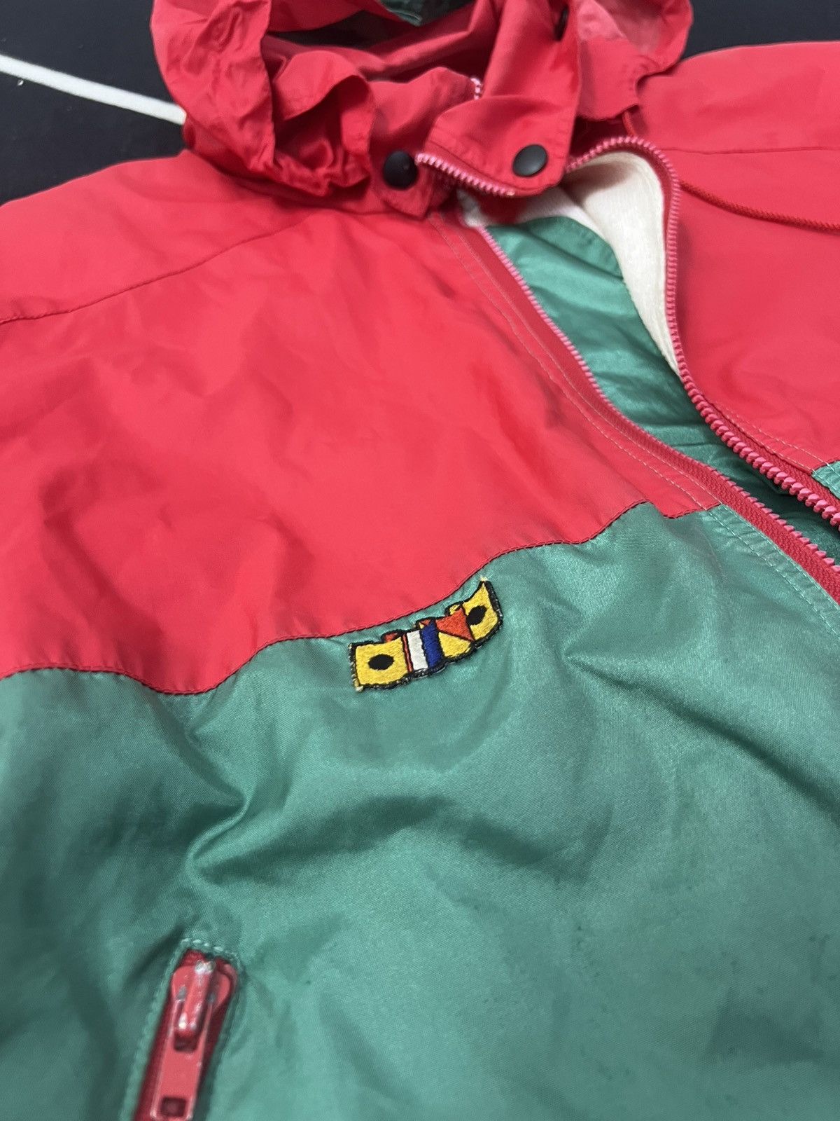Japanese Brand Vintage Windbreaker cum bagpack Size US L / EU 52-54 / 3 - 7 Thumbnail