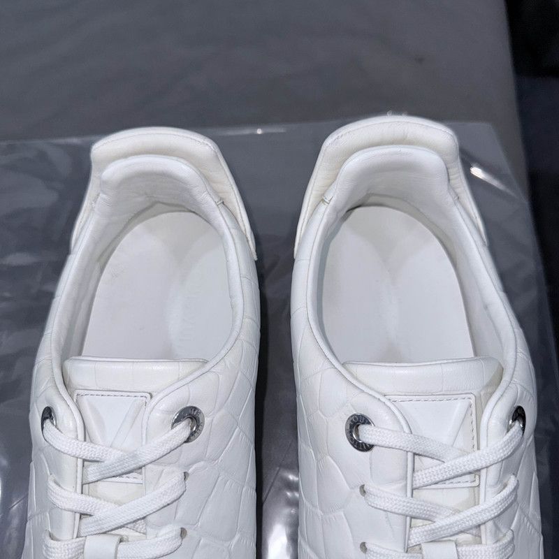 Louis Vuitton Louis Vuitton White Crocodile Leather Sneakers - Size US 10.5 / EU 43-44 - 6 Thumbnail