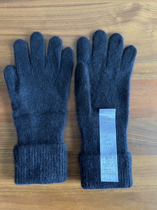 Auralee Black cashmere knit long gloves | Grailed