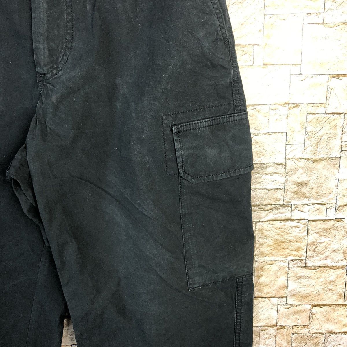 Japanese Brand Uniqlo Dark Blue Cargo Multipocket Pants #A445 Size US 28 / EU 44 - 7 Thumbnail