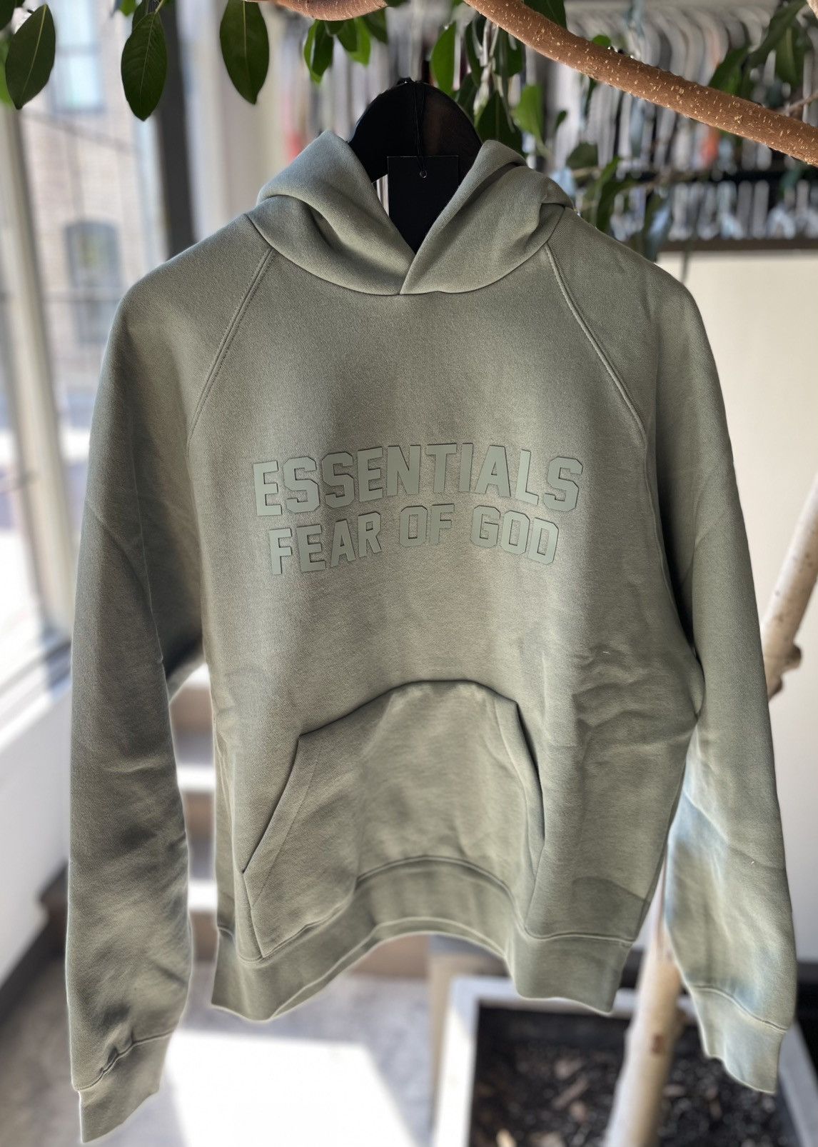 Fear of God Fear of God Essentials Hoodie Sycamore Size US XS / EU 42 / 0 - 1 Thumbnail