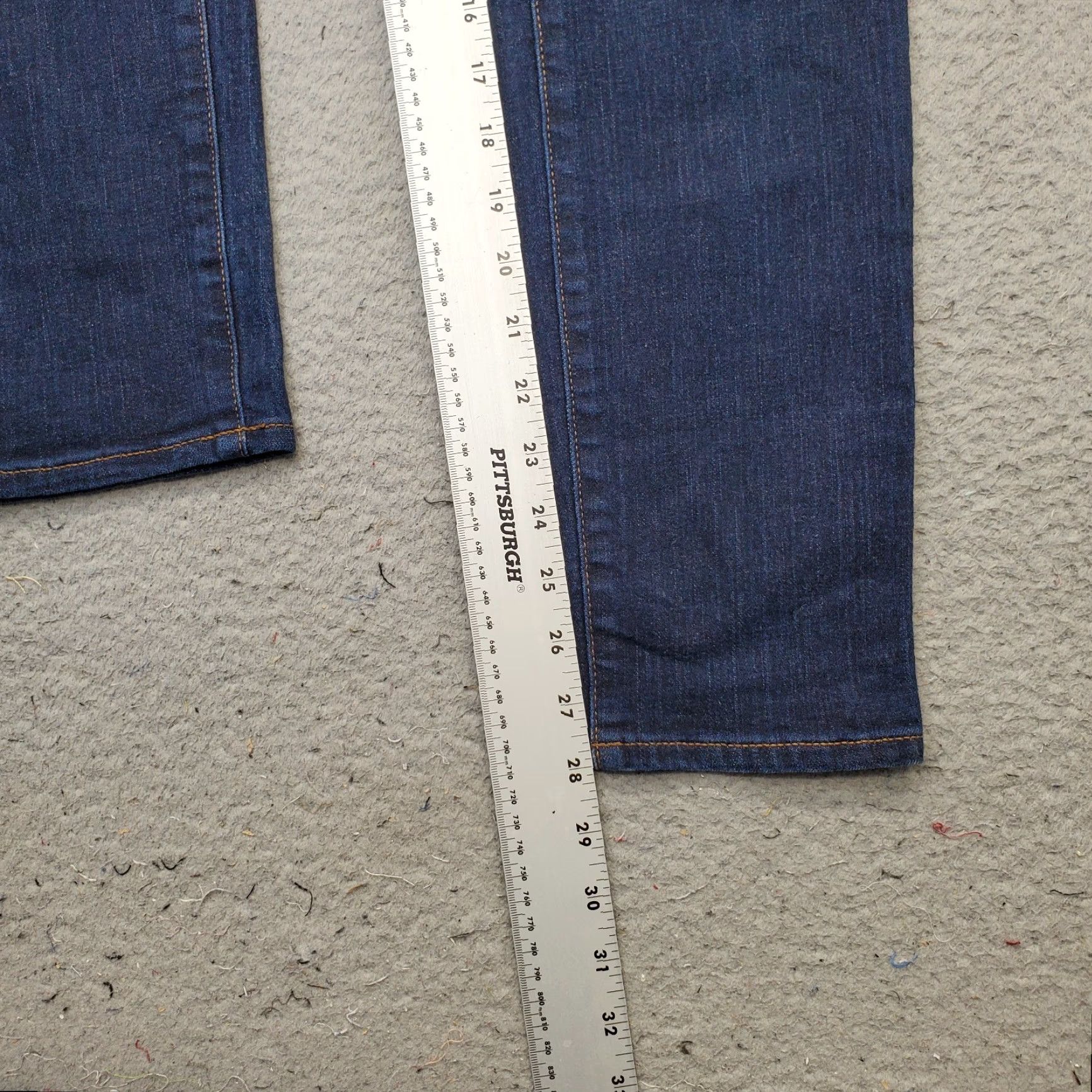 Old Navy Old Navy Jeans Womens 8P Petite Blue Denim Mid-Rise Skinny Leg Shirt? Size 30" / US 8 / IT 44 - 4 Thumbnail