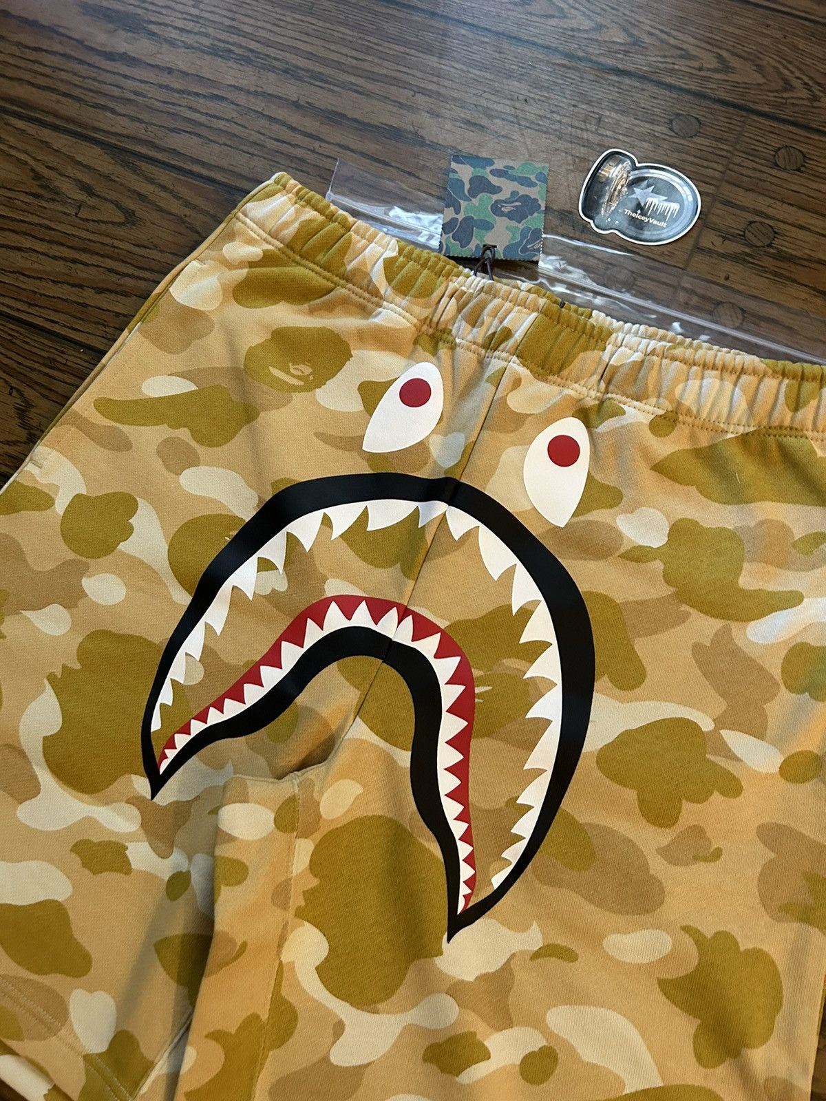 Bape Bape Yellow Color Camo Shark Sweat Shorts Size US 30 / EU 46 - 2 Thumbnail