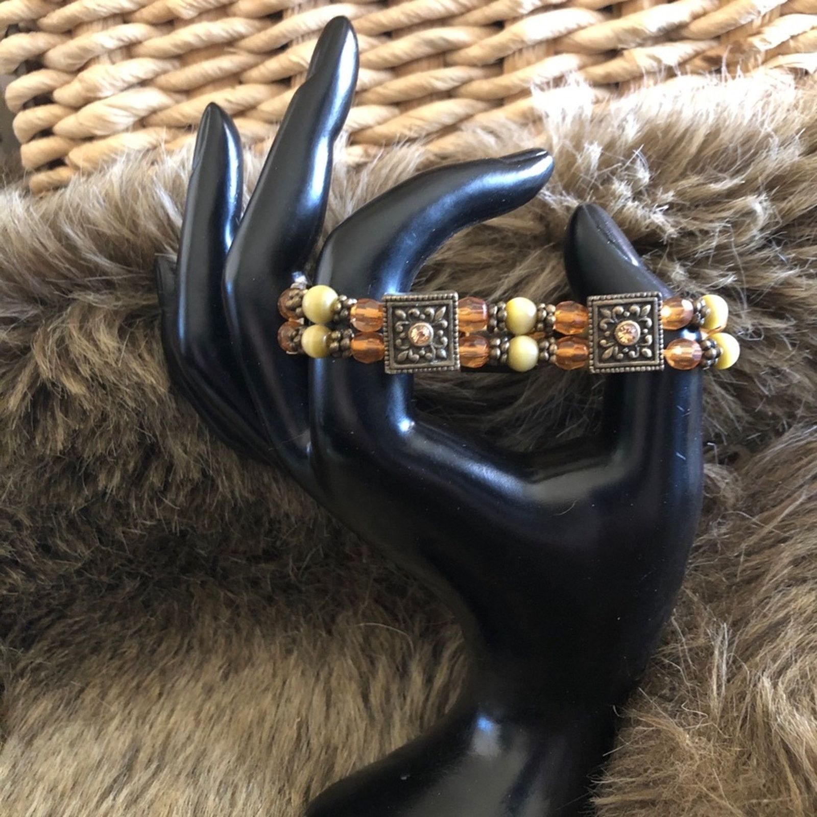 Jewelry Brass tone link amber glass stone stretch bracelet Size ONE SIZE - 2 Thumbnail
