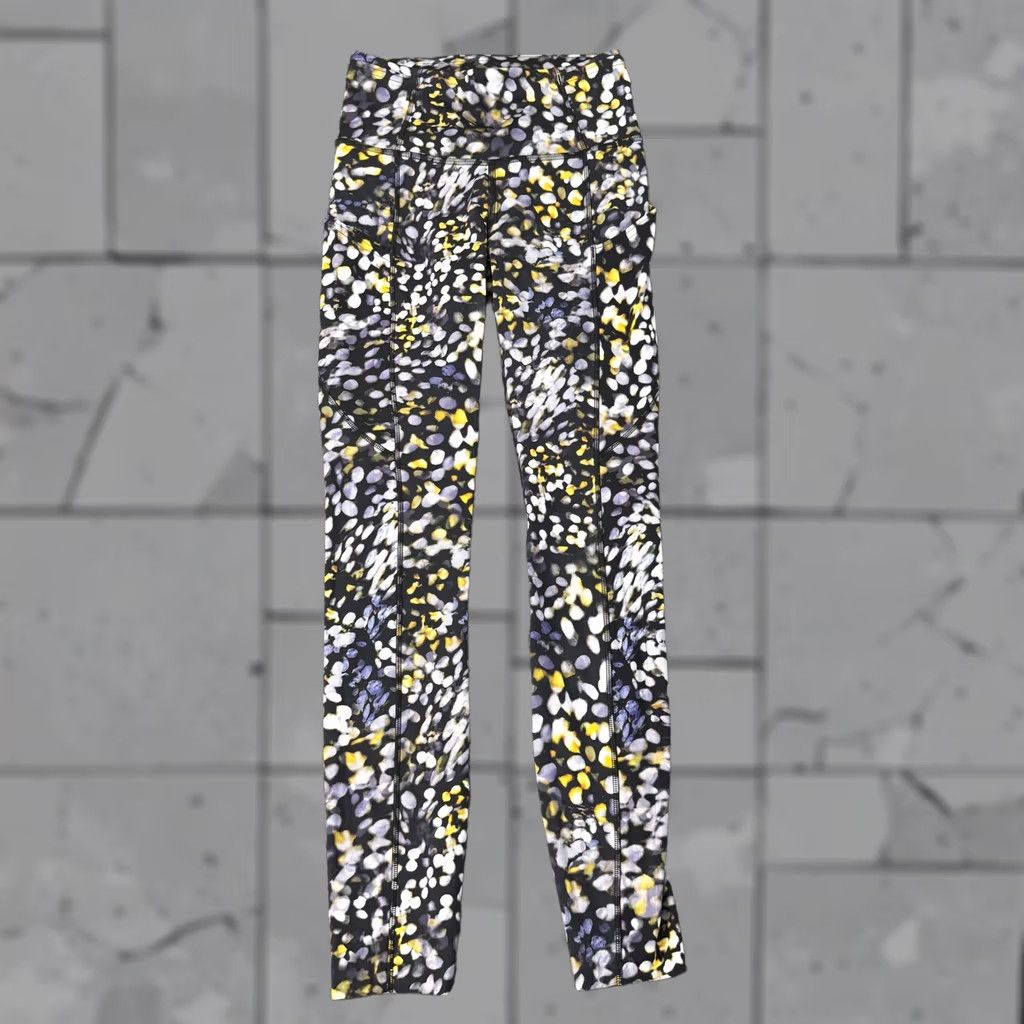 Lululemon Lululemon Womens 2 Ankle Pockets Yoga Gym Leggings Multicolor Print Size 26" / US 2 / IT 38 - 1 Thumbnail