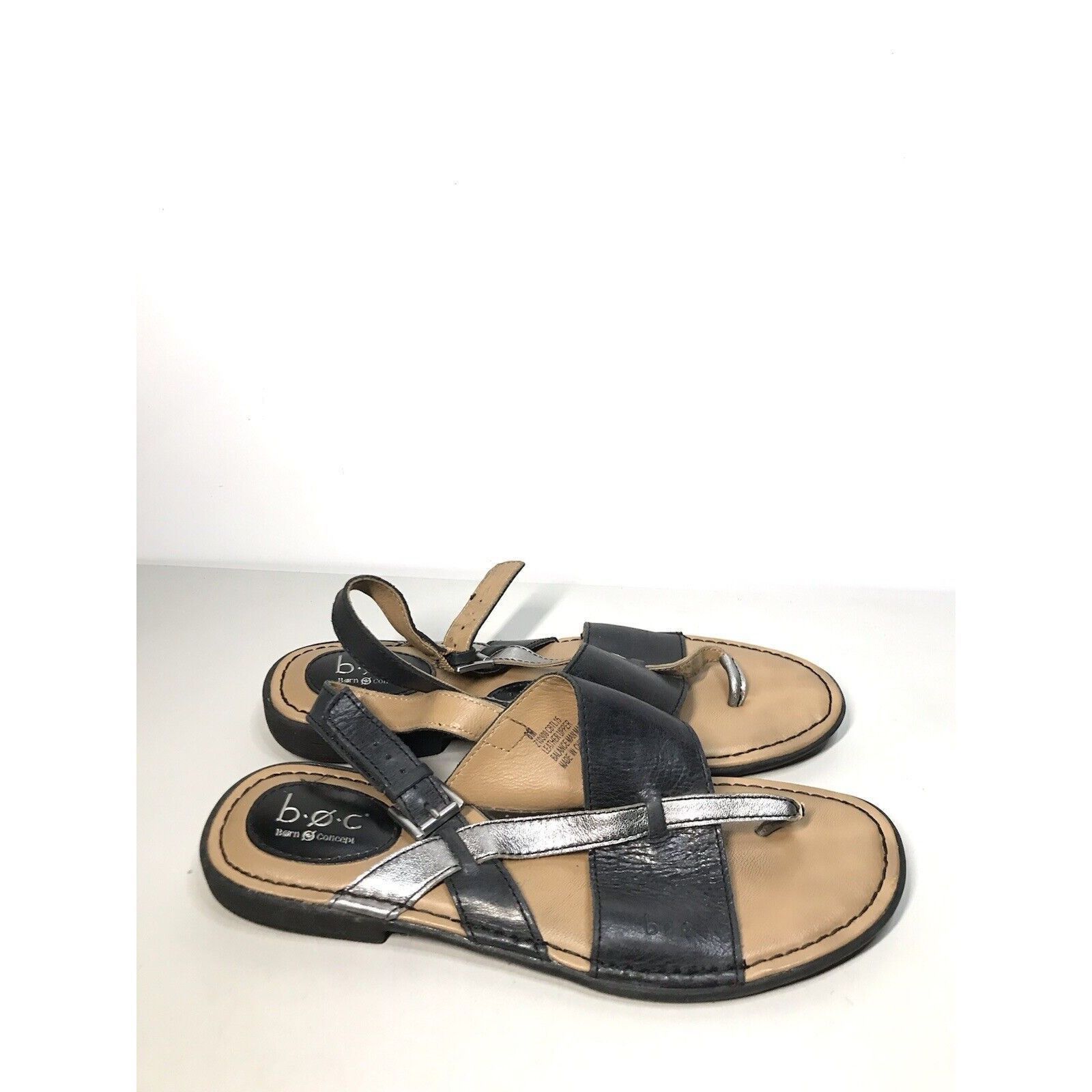 Born BOC Born Black Silver Leather Flip Flops Thong Strap Sandals Size US 8 / IT 38 - 3 Thumbnail