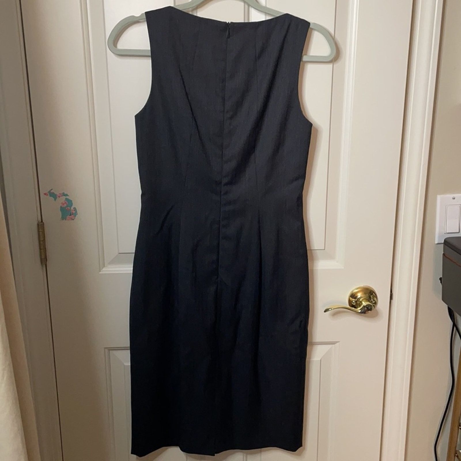 Hugo Boss BOSS Hugo Boss sleeveless dress size 4 Size S / US 4 / IT 40 - 7 Thumbnail