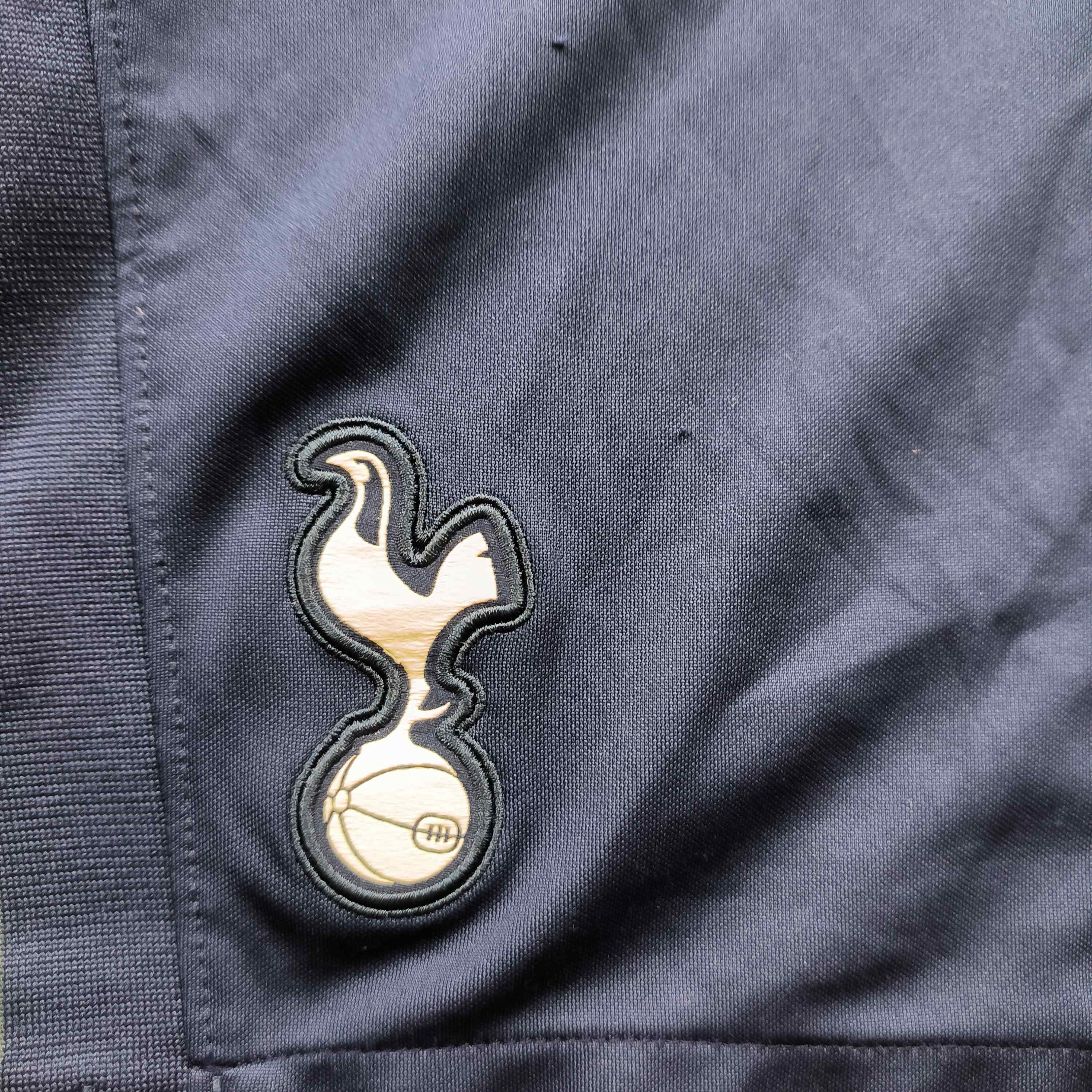 Nike Tottenham Hotspur Nike football shorts size S Size US 30 / EU 46 - 3 Thumbnail