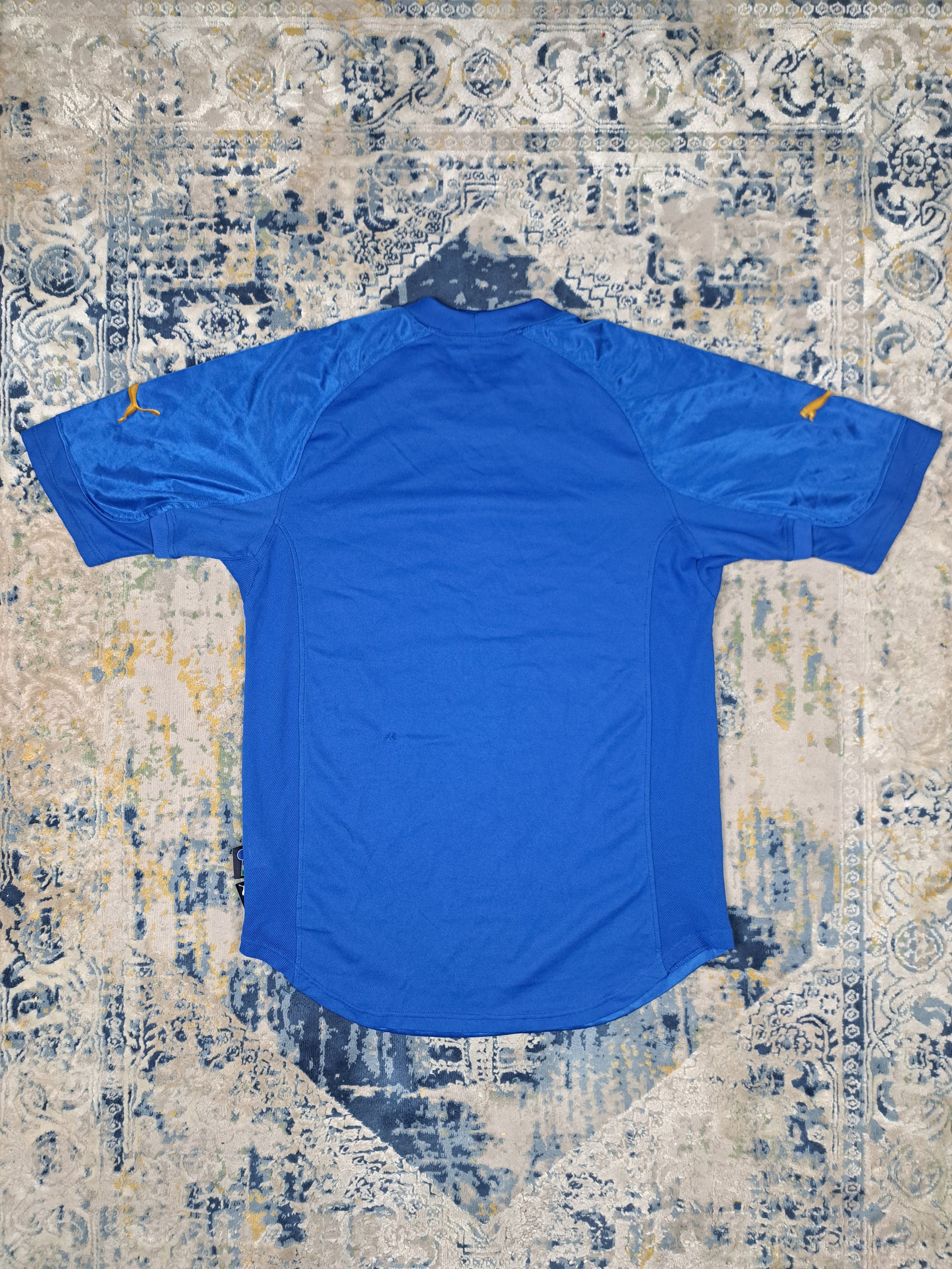 Puma Vintage 2004 Italy Home Kit World Champions Jersey Blokecore Size US L / EU 52-54 / 3 - 4 Thumbnail