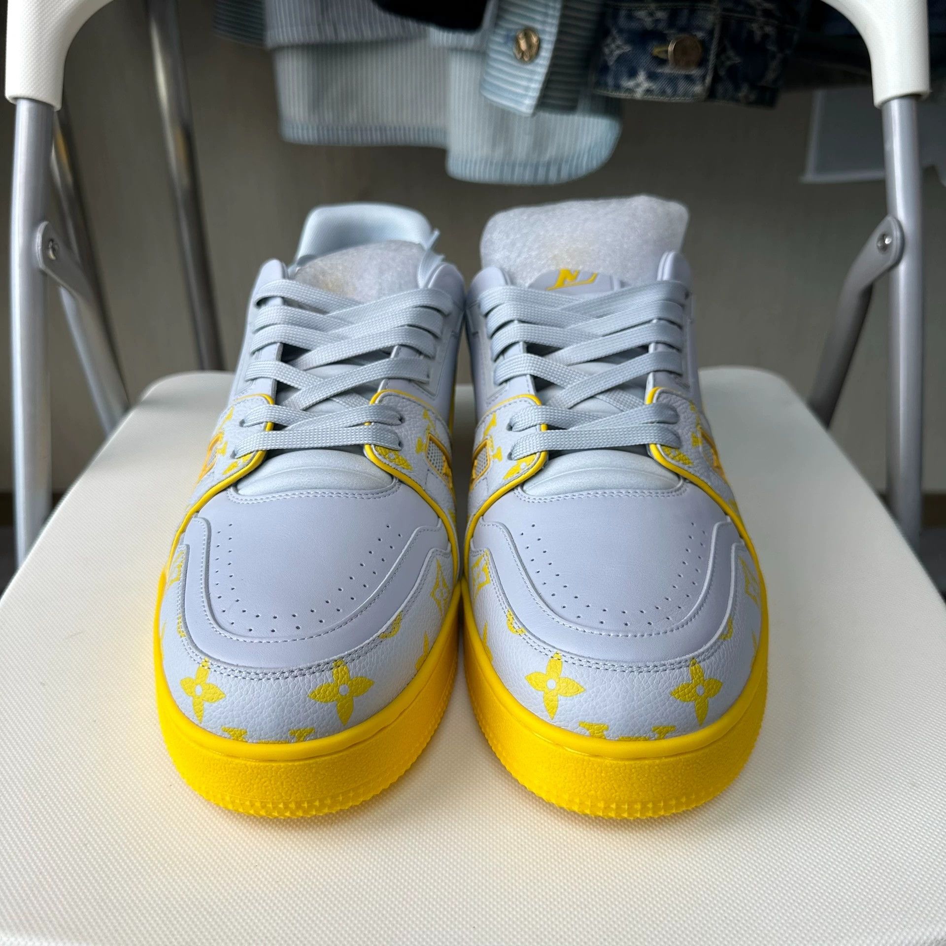 Louis Vuitton LOUIS VUITTON Trainer Low Sneaker Gray Men's 44 Size US 11 / EU 44 - 2 Thumbnail