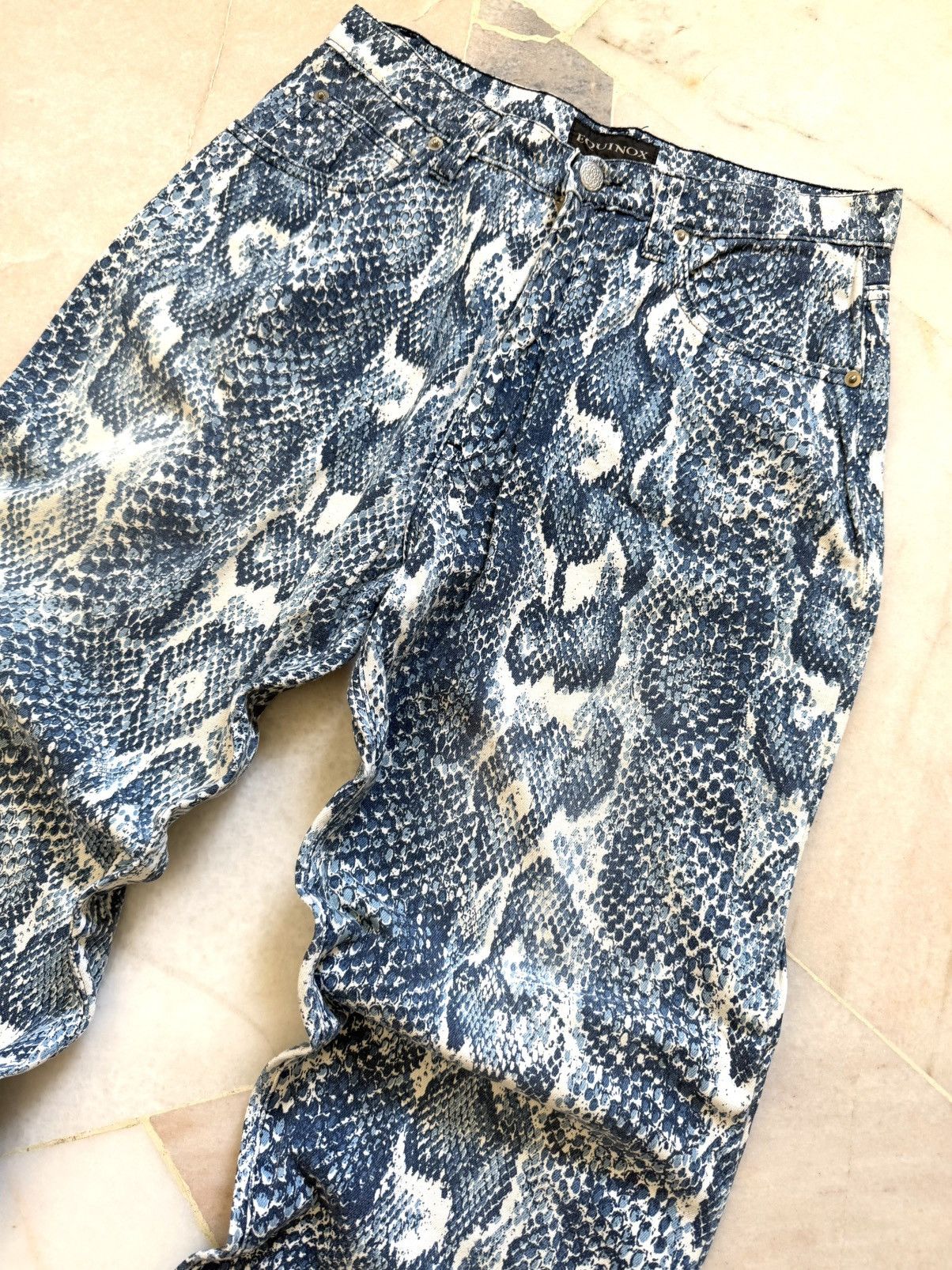 If Six Was Nine 2000s Vintage Equinox Inspired hysteric Blue snake print Size US 28 / EU 44 - 2 Thumbnail