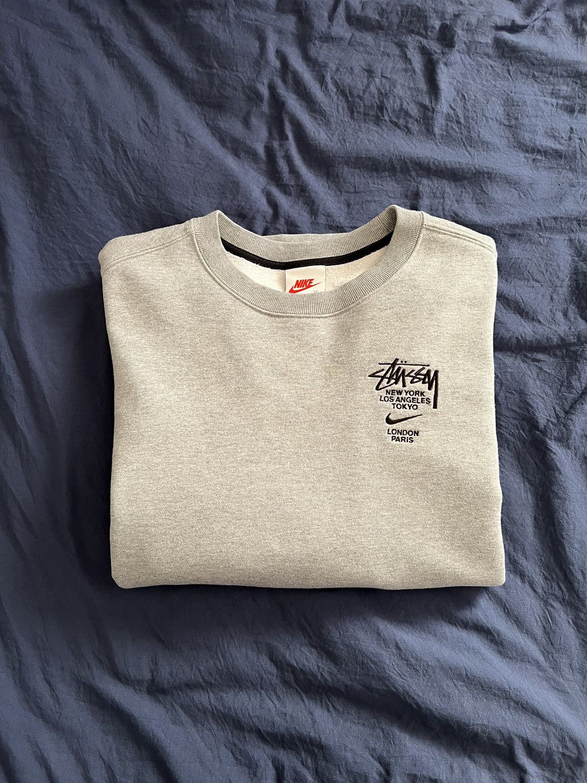 Nike x stussy international crewneck sweatshirt heather grey hotsell