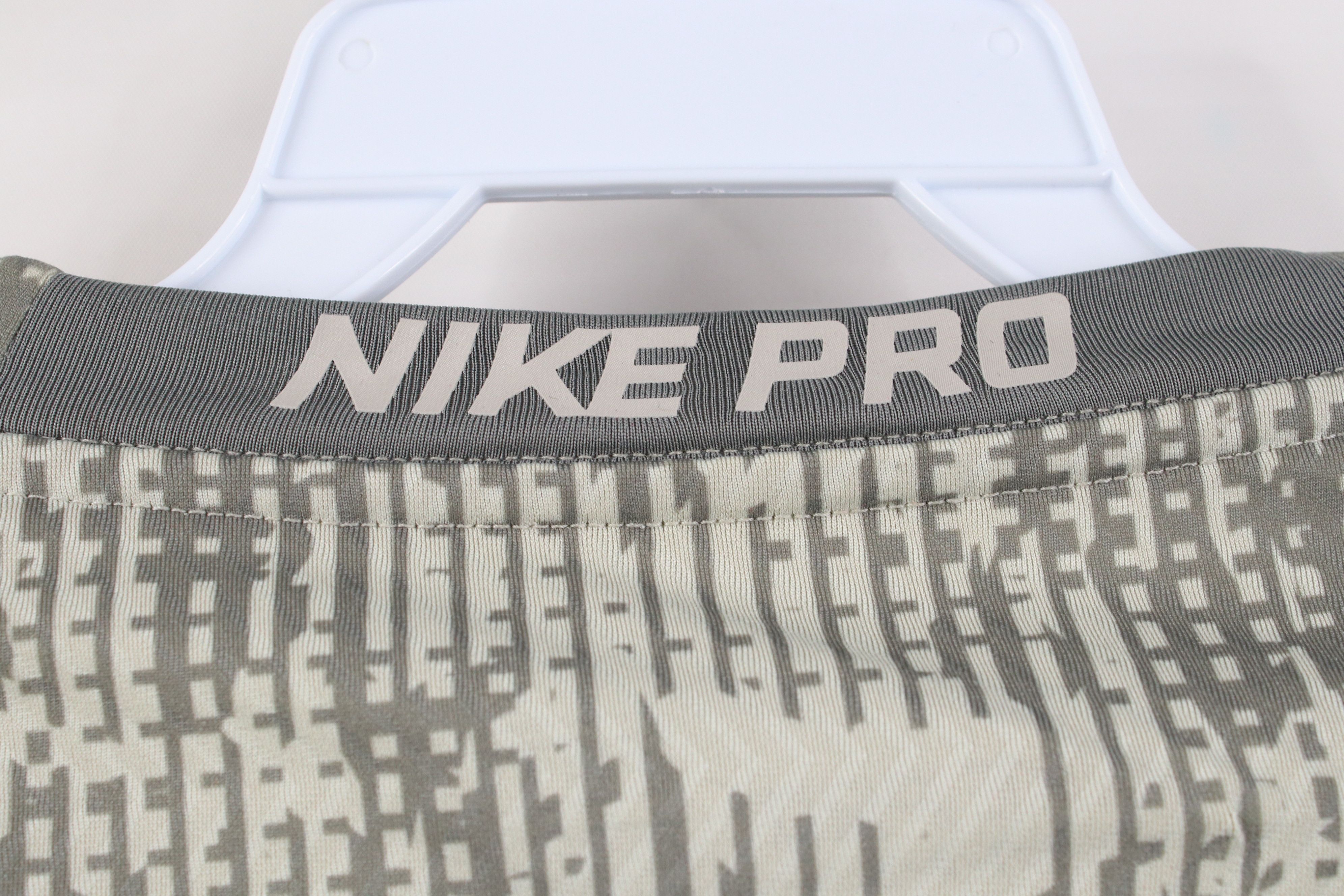 Nike Nike Pro Combat Fleece Lined Compression Camouflage T-Shirt Size US M / EU 48-50 / 2 - 11 Thumbnail