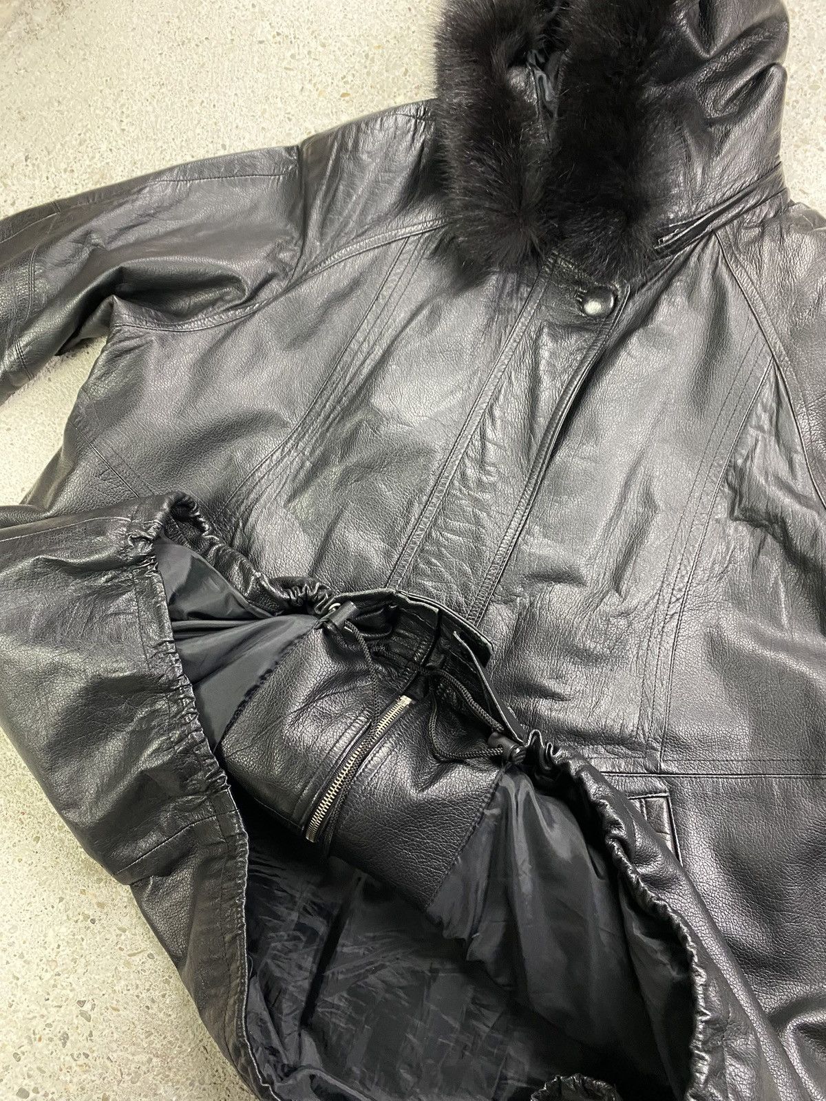 Vintage Vintage black leather cape coat fur hood avant garde archive Size XL / US 12-14 / IT 48-50 - 6 Thumbnail