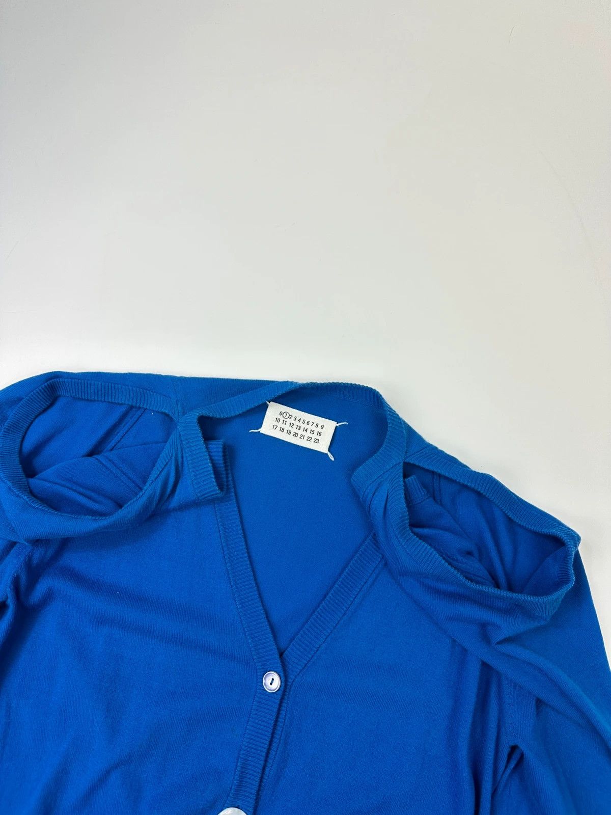 Maison Margiela Martin Margiela Line1 SS09 Electric Blue Cardigan Shoulder Size US M / EU 48-50 / 2 - 4 Thumbnail