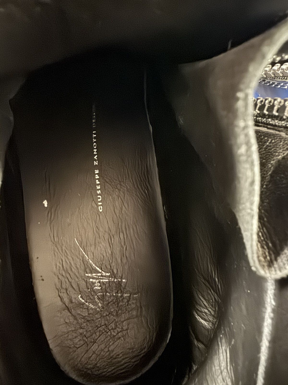 Giuseppe Zanotti giuseppe zanotti patent leather sneakers size 8 pre owed Size US 8 / EU 41 - 5 Thumbnail