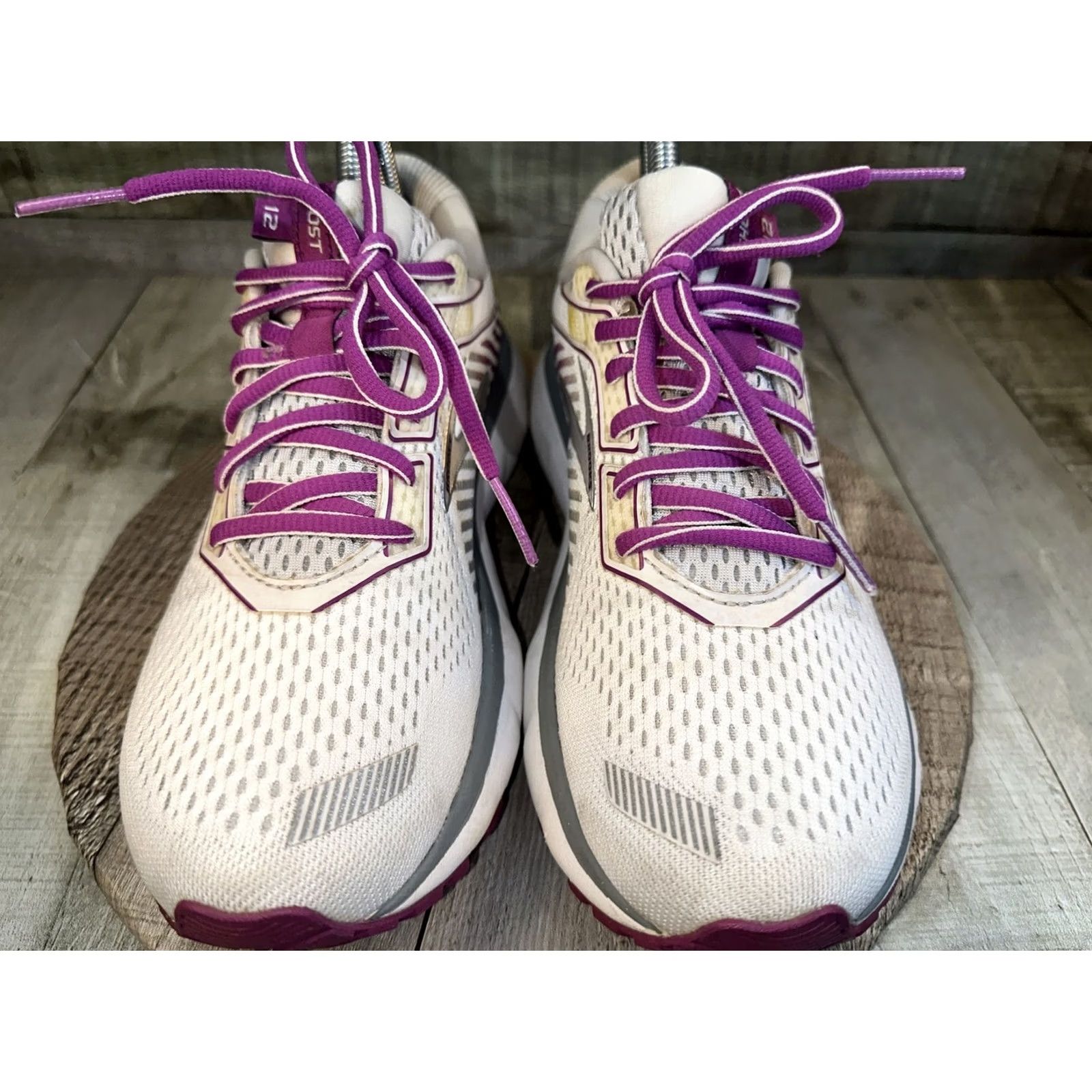 Brooks Brooks Ghost 12 Gray/Purple/White Womens US Size 8 Sneaker Low Top Athletic Shoe 2019 Scuff Free? Size US 8 / IT 38 - 2 Thumbnail