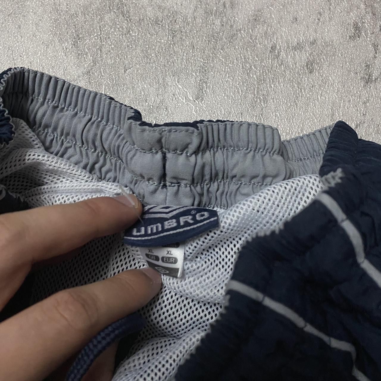 Umbro Navy Umbro sportswear shorts sportswear Size US 36 / EU 52 - 3 Thumbnail