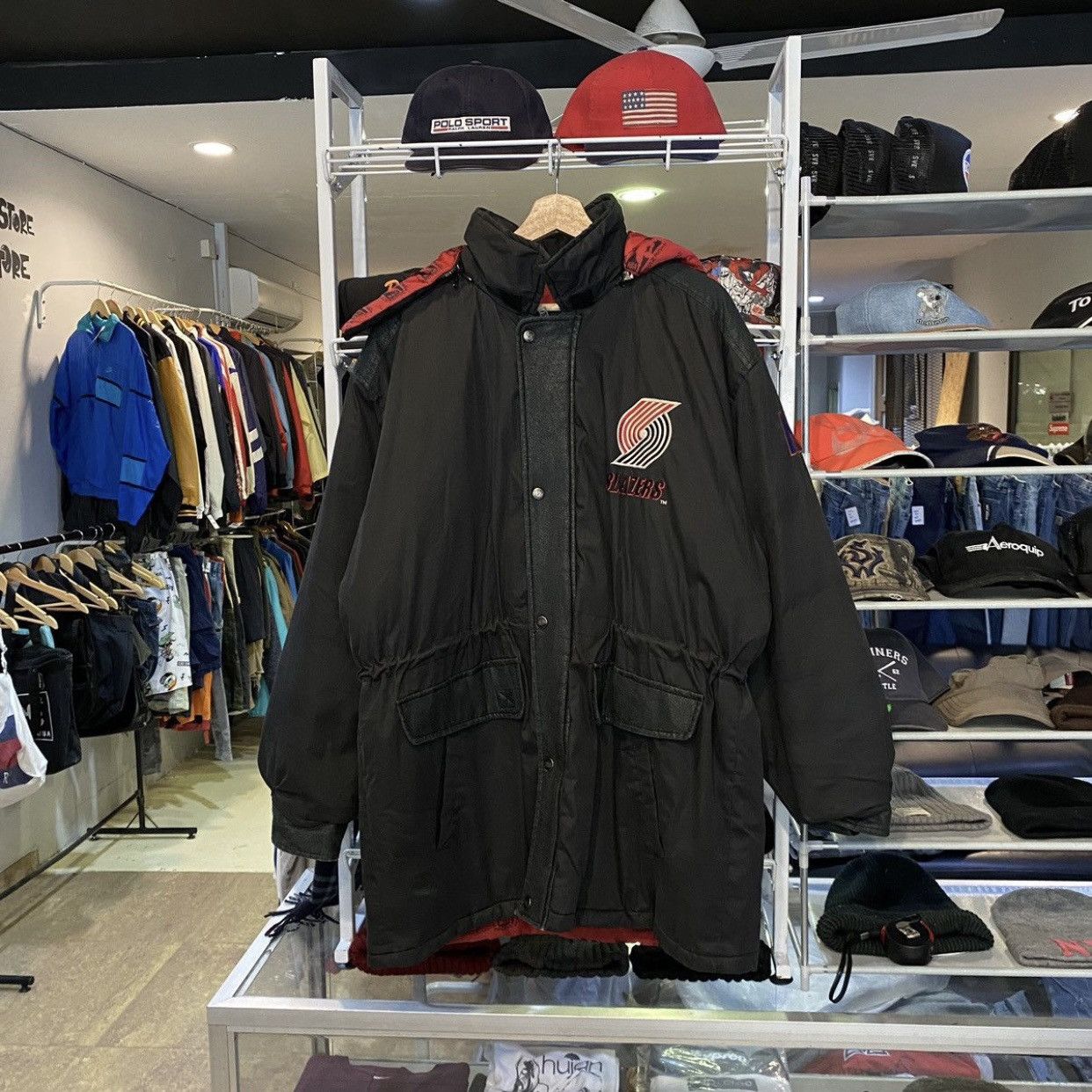 NBA VINTAGE‼️Portland Trail Blazers NBA Pro Player Parka Jackets Size US L / EU 52-54 / 3 - 2 Thumbnail
