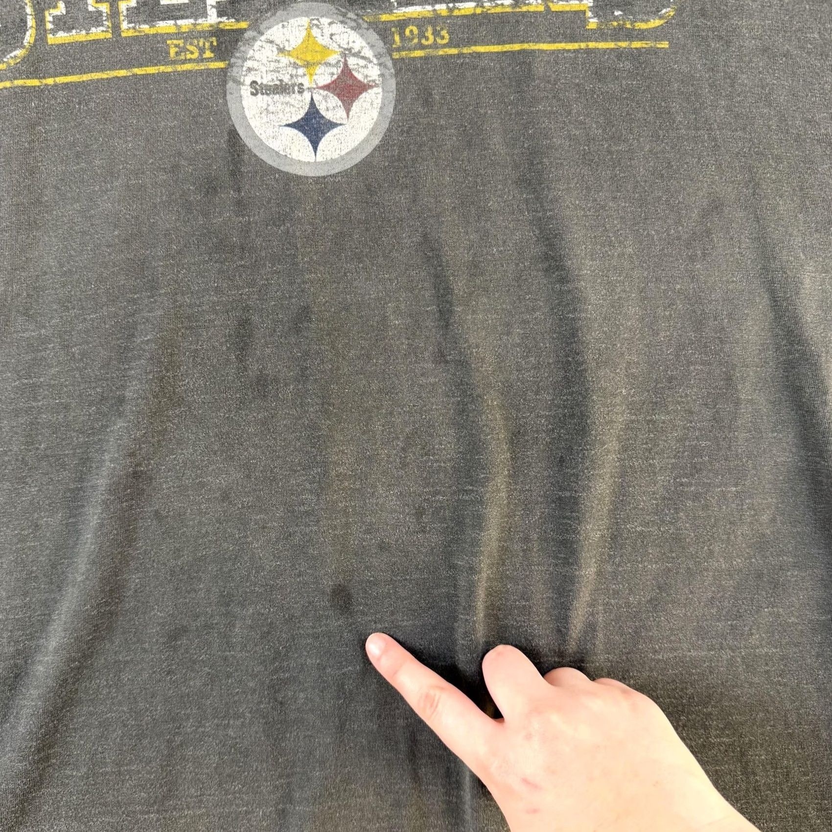 NFL Pittsburgh Steelers Shirt Mens 2XL Gray NFL Team Apparel Distressed Size US XXL / EU 58 / 5 - 6 Thumbnail