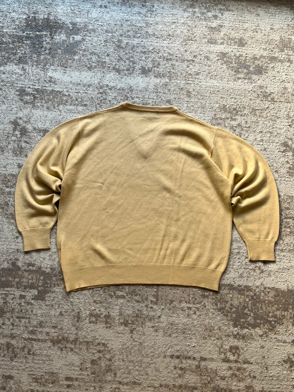 Burberry Burberry London Size 4 / S V Neck Sweater Size US S / EU 44-46 / 1 - 11 Thumbnail