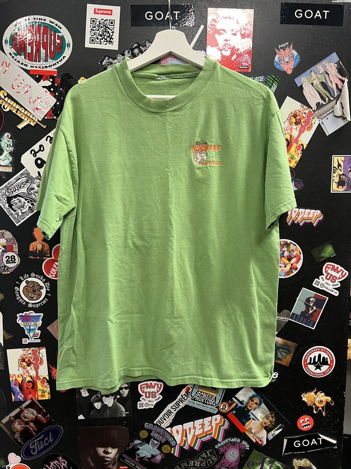 Vintage Vintage Hooters Fort Myers Shirt Size US L / EU 52-54 / 3 - 1 Preview