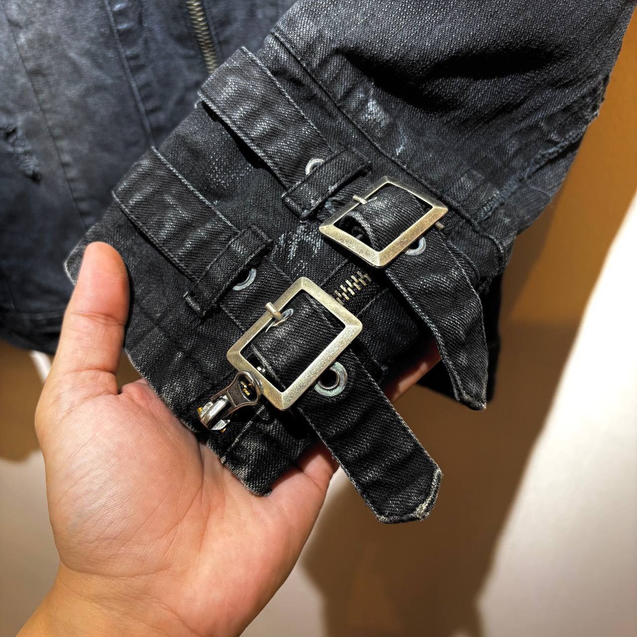 In The Attic In The Attic Distressed Studded Bondage Denim Jacket Size US L / EU 52-54 / 3 - 13 Thumbnail