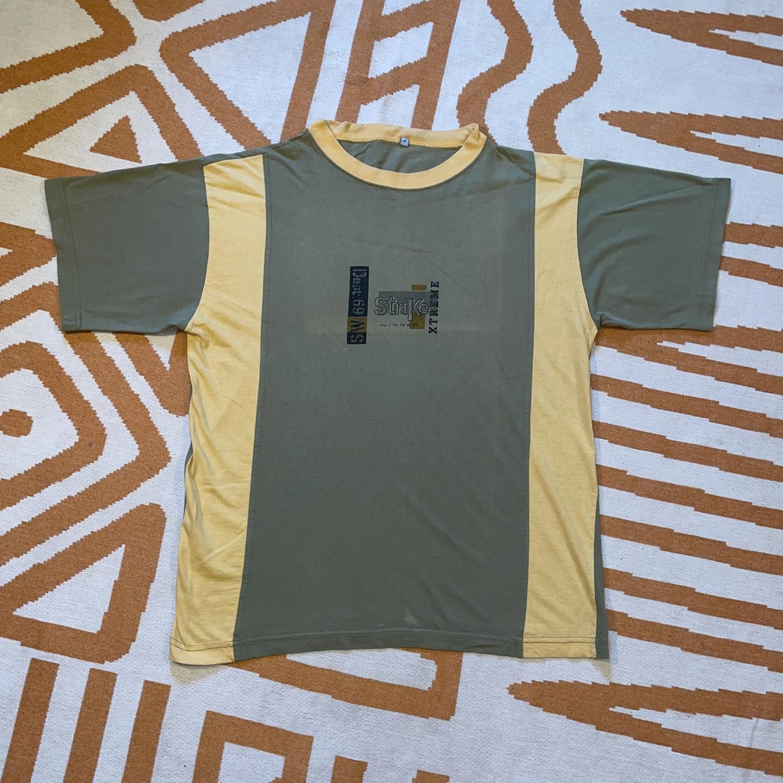 OVER THE STRiPES Strike 90s Panelled Graphic T-Shirt M Size US M / EU 48-50 / 2 - 1 Thumbnail