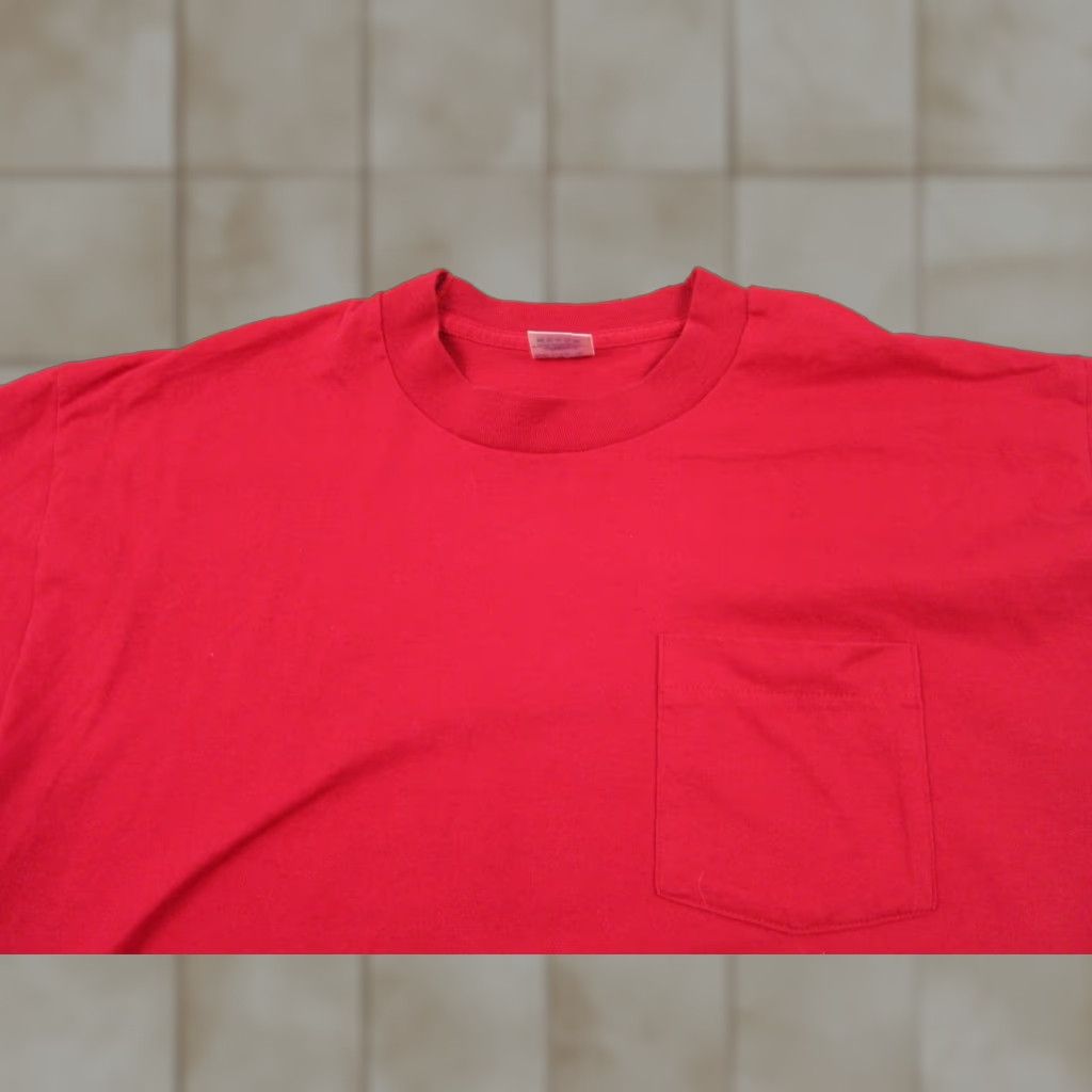 Vintage VINTAGE BVD Shirt Adult XL Red Mens XL Shirt 90s USA-Pattern Solid Crew Neck Short Sleeve T-Shirt Size US XL / EU 56 / 4 - 1 Thumbnail