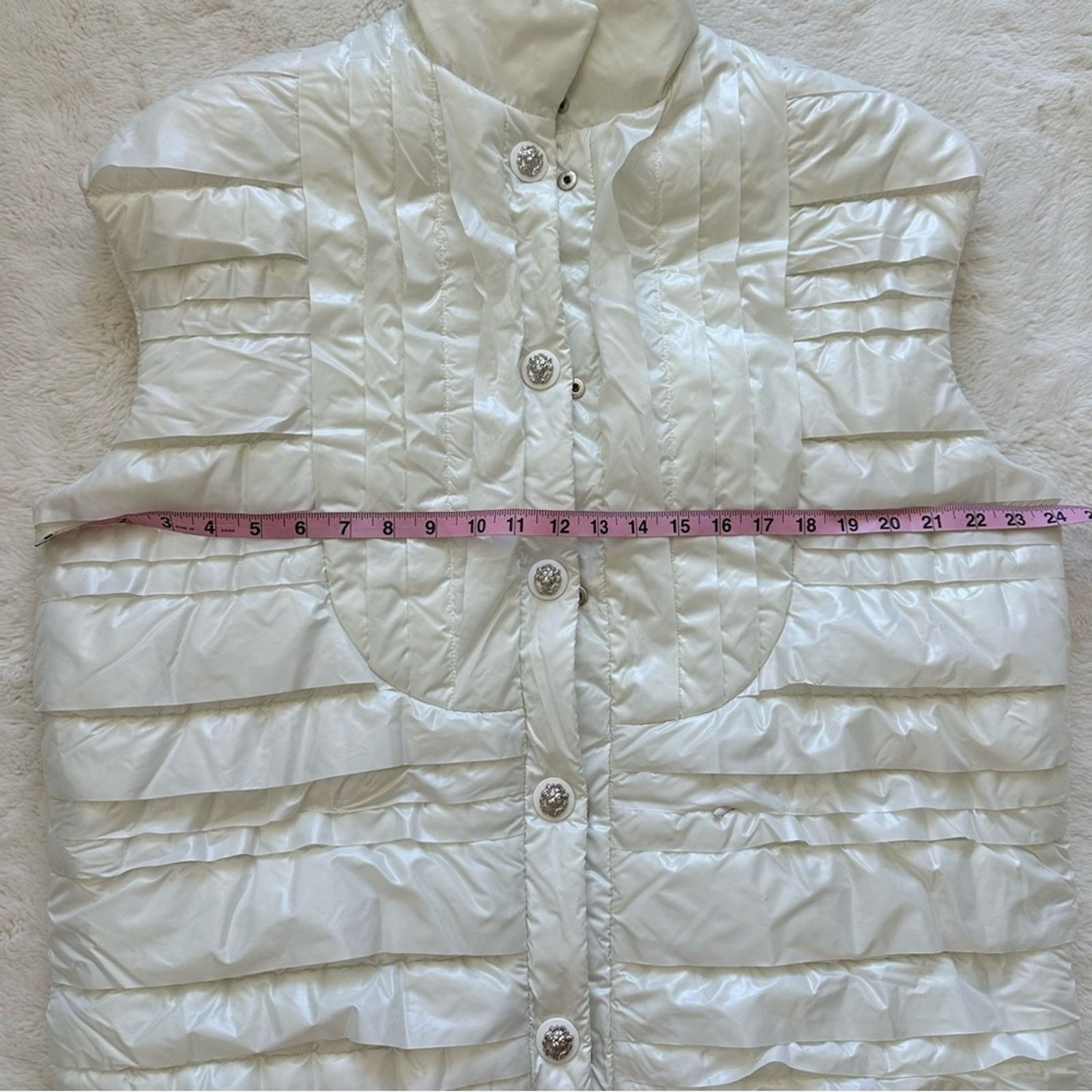 Chanel NEW CHANEL vest size 40 FR or 8 US Authentic Retail 5500$ Size M / US 6-8 / IT 42-44 - 14 Thumbnail