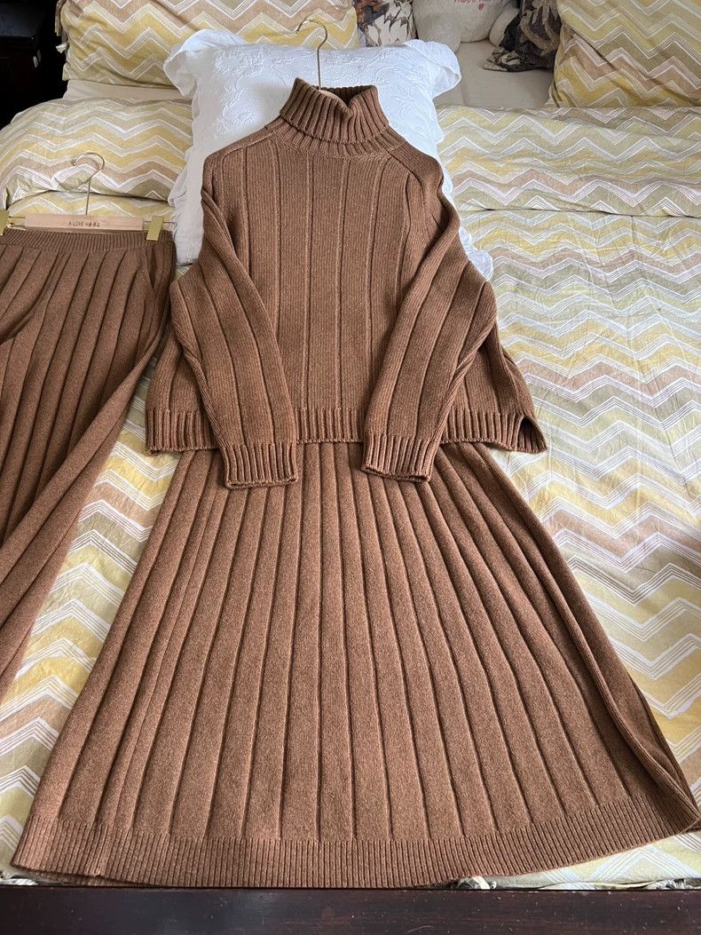 Loro Piana LORO PIANA Small cashmere sweater, trousers, skirt Size S / US 4 / IT 40 - 4 Thumbnail