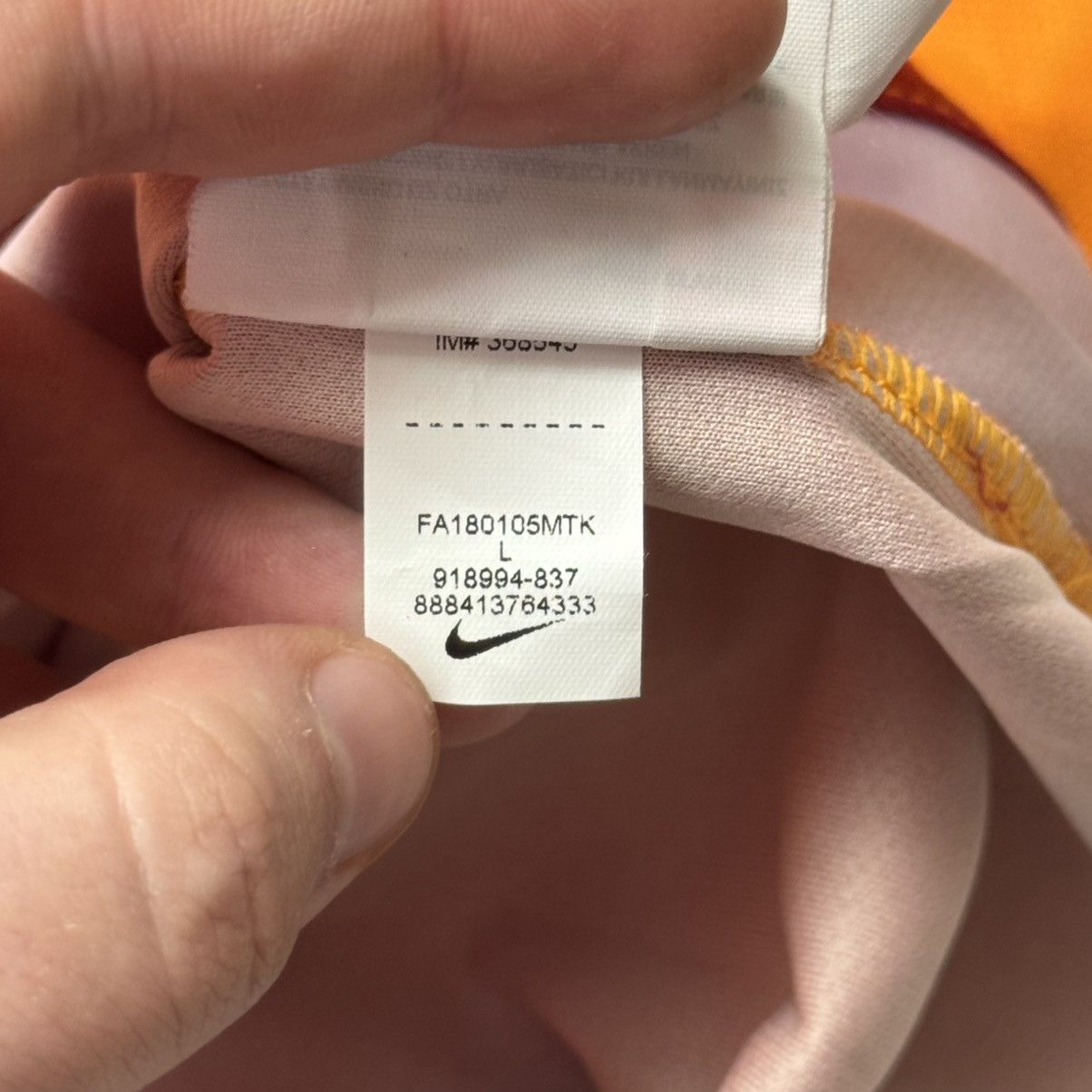 Nike Nike Galatsaray 2018/19 Home Football Jersey Size L Size US L / EU 52-54 / 3 - 6 Thumbnail