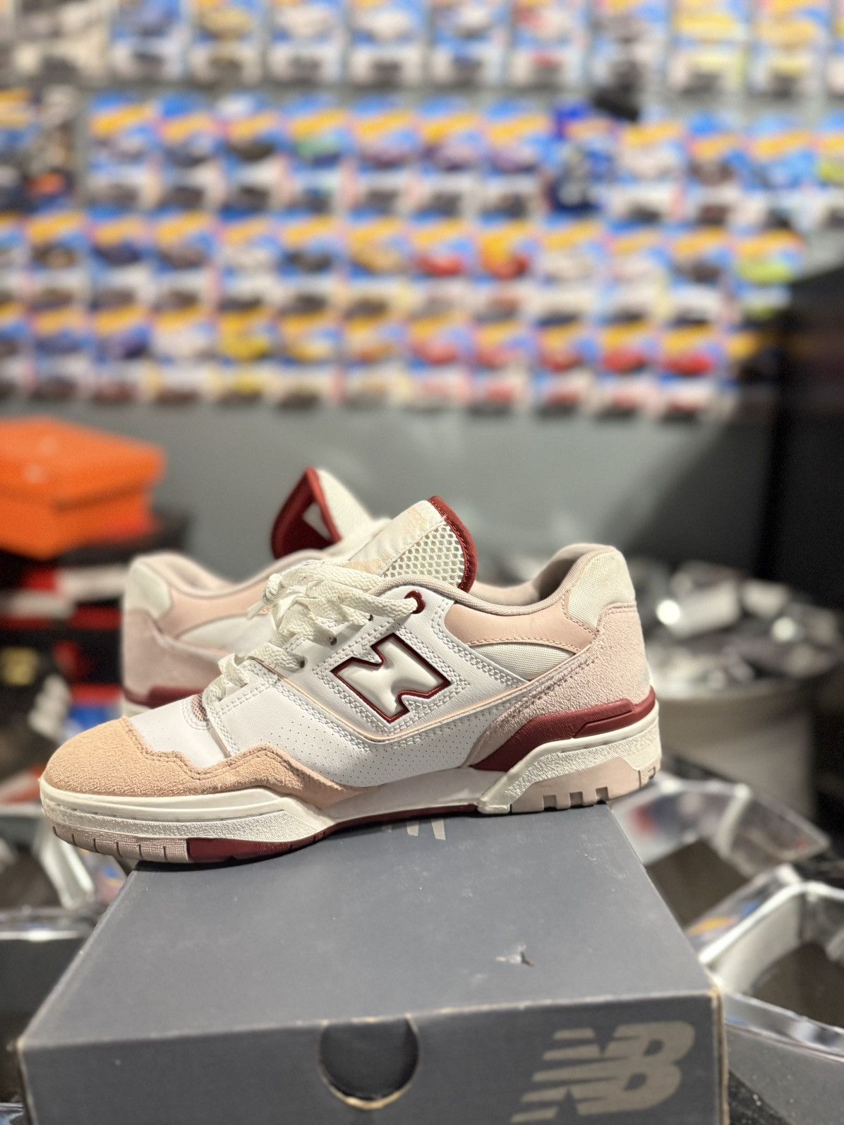 New Balance New balance 550 white scarlet Size US 10 / IT 40 - 6 Thumbnail