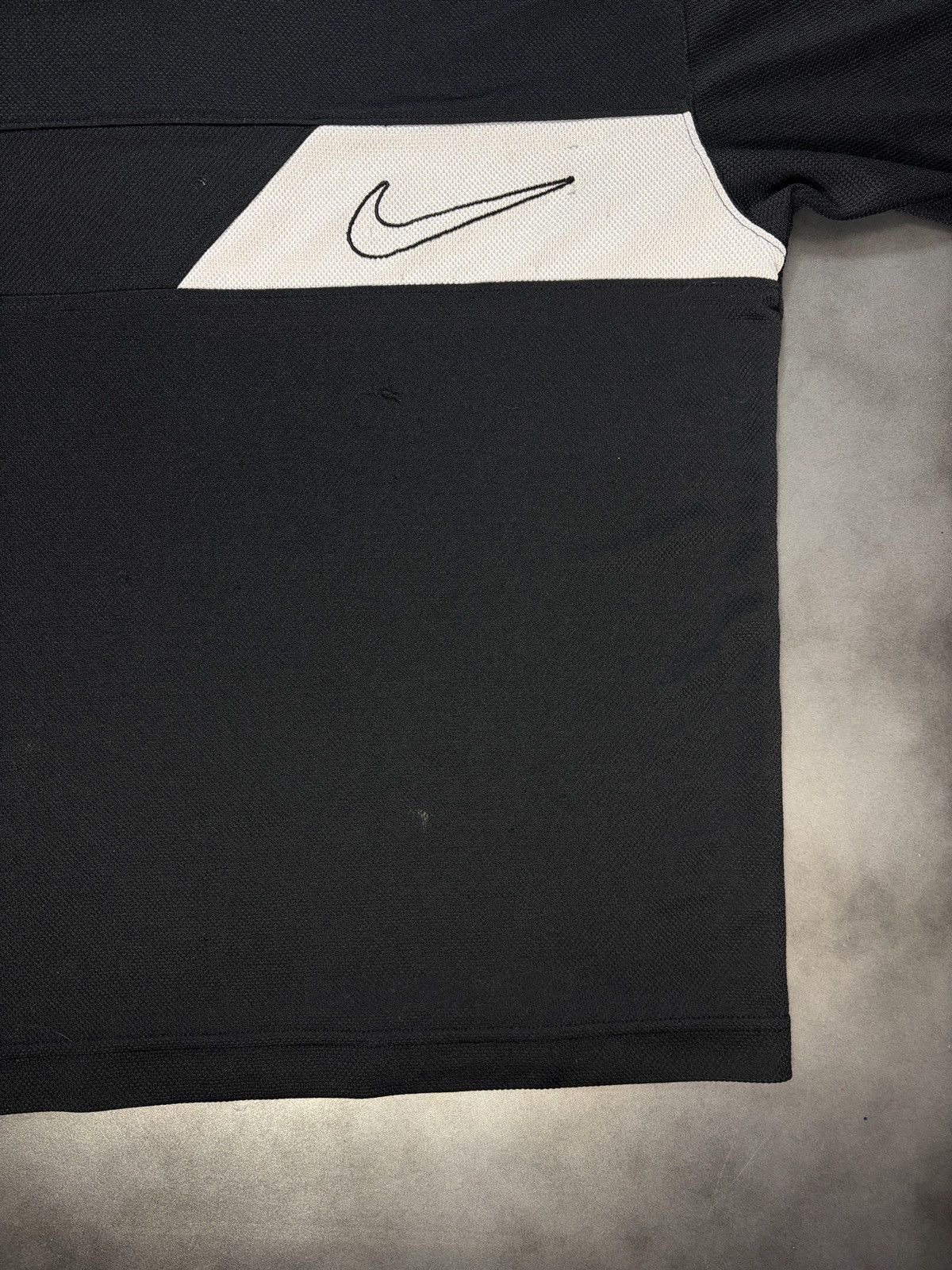 Nike 1990s Vintage Nike Active Shirt Shortsleeve Swoosh Warmup L Size US L / EU 52-54 / 3 - 6 Thumbnail