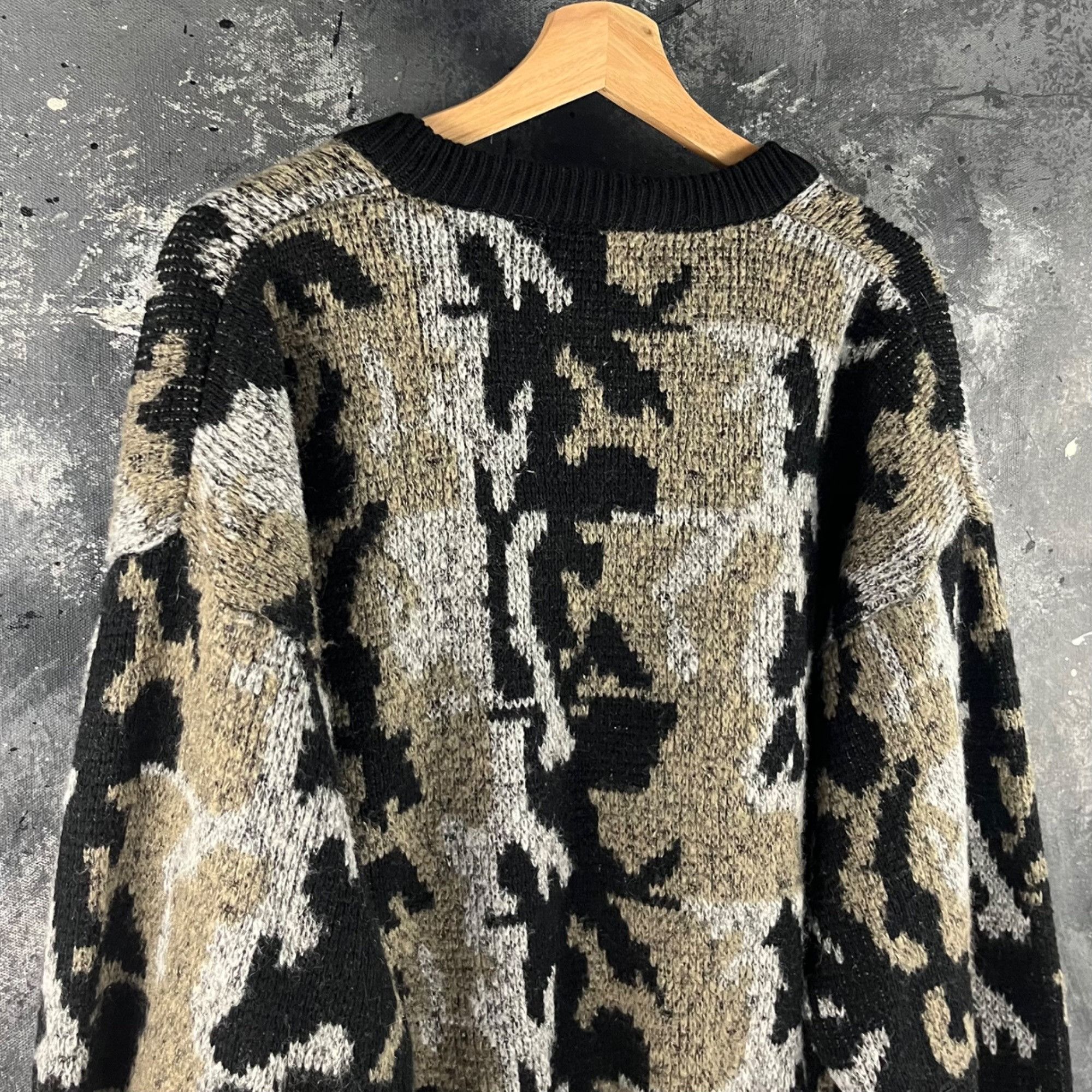 Vintage Vintage 90’s Geometric animal cardigan Size US L / EU 52-54 / 3 - 3 Thumbnail
