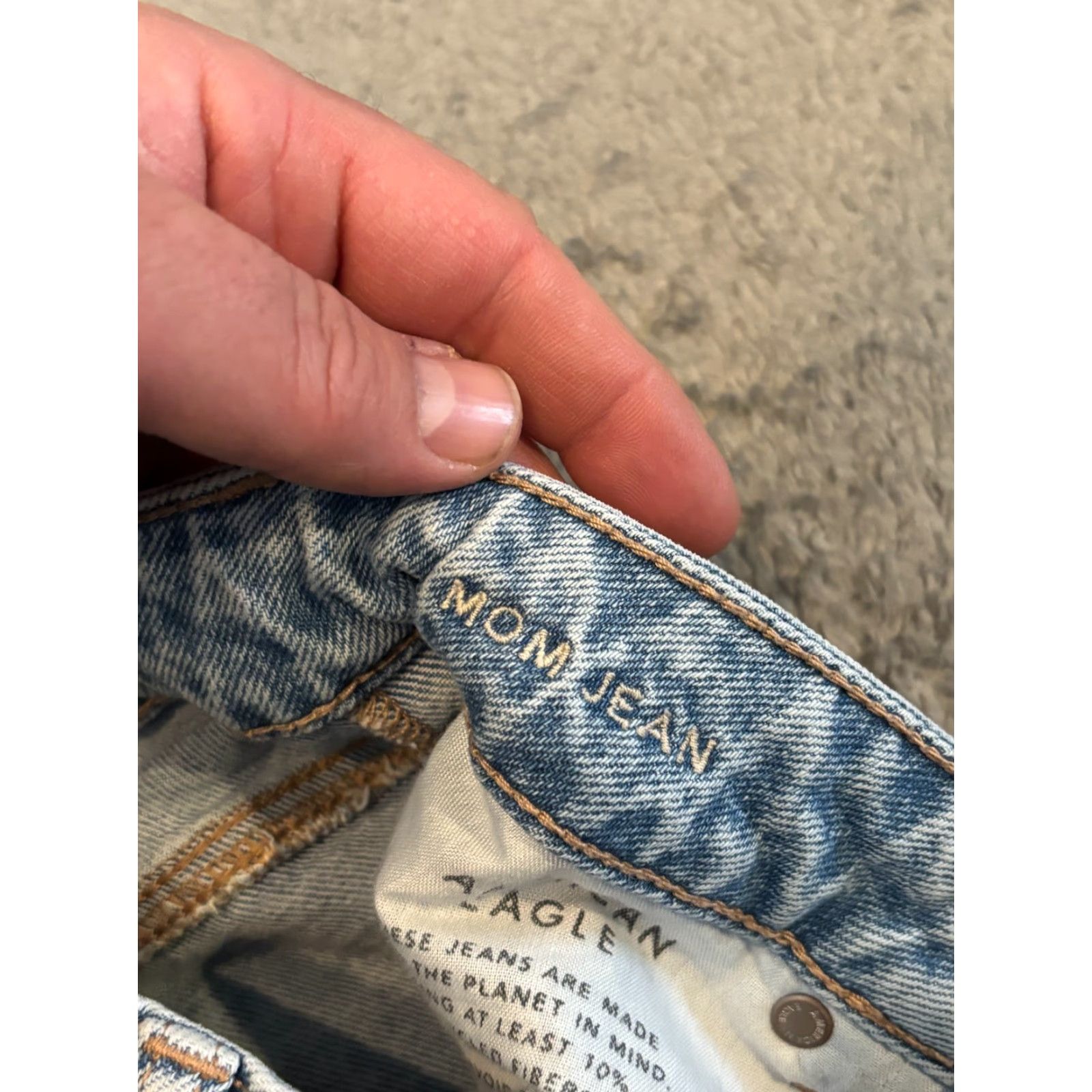 American Eagle Outfitters VINTAGE American Eagle Jeans Womens 000R Distressed Ripped Light Wash Blue Denim Size 24" / US 00 / IT 34 - 3 Thumbnail