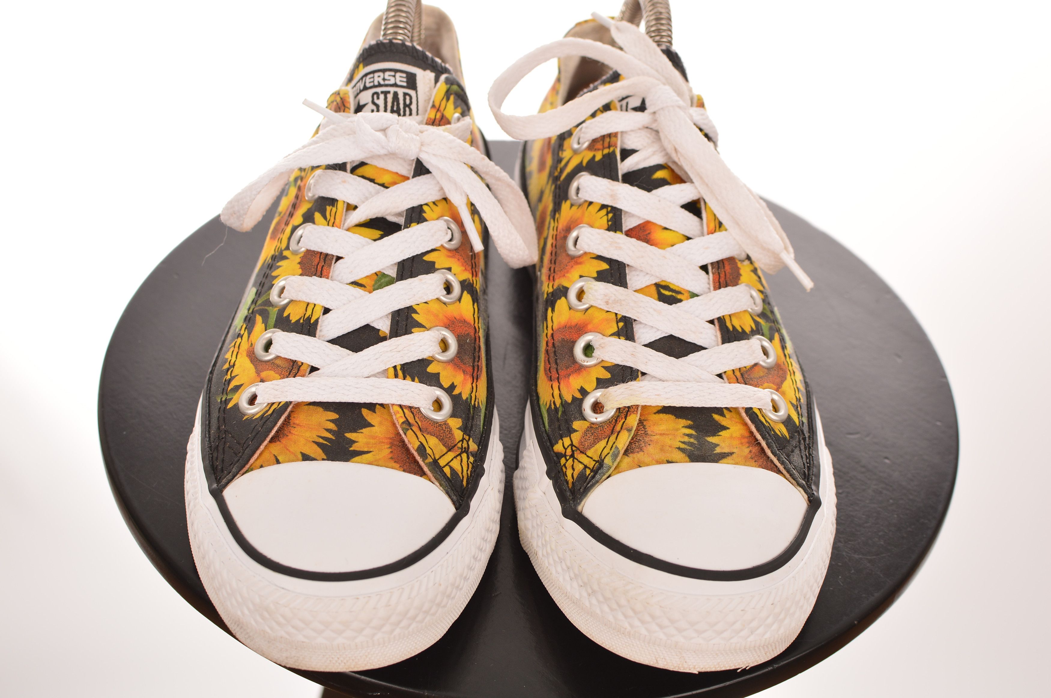 Converse Converse Sunflower Floral Sneakers Shoes Size US 8 / IT 38 - 2 Thumbnail
