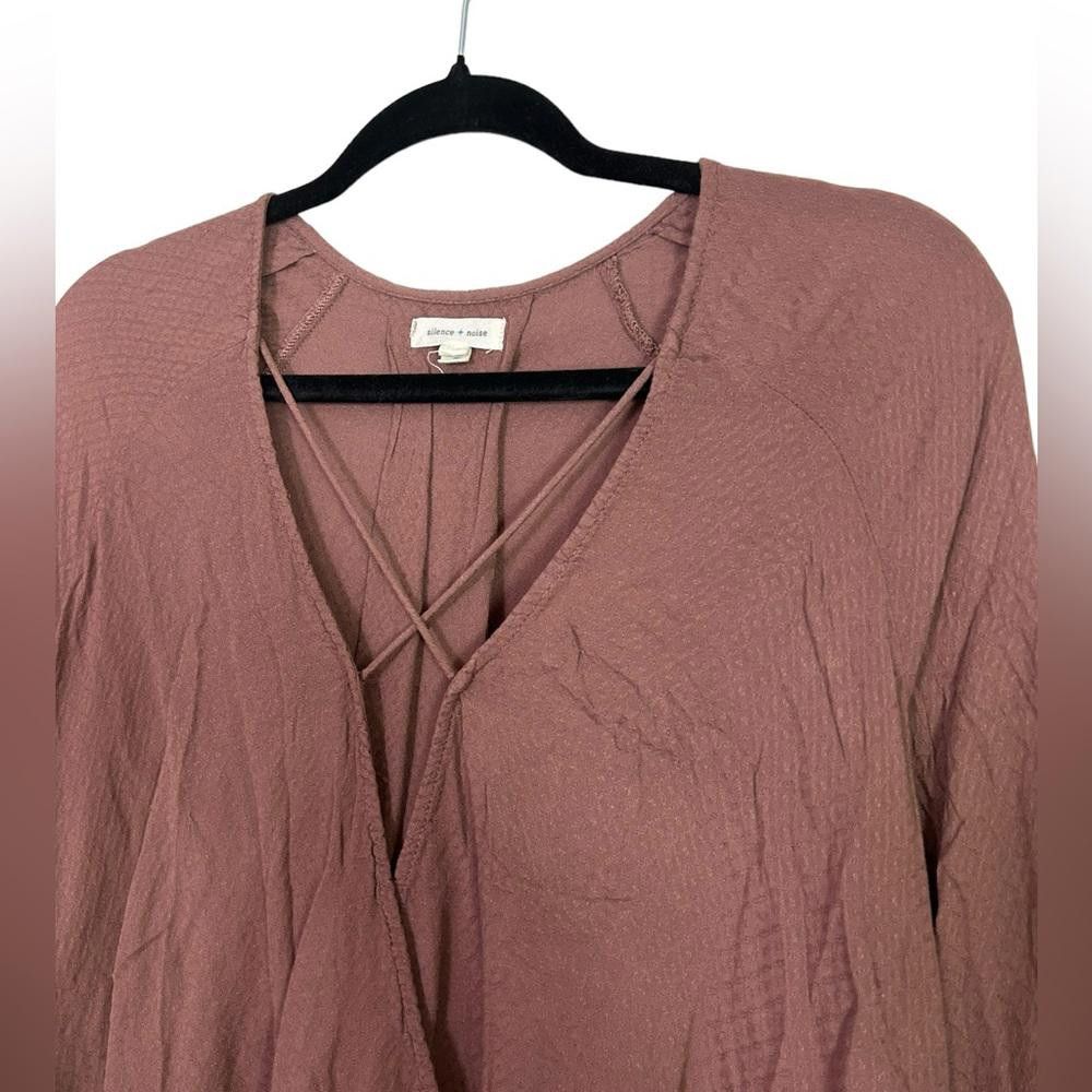 Designer Silence + Noise l Mayfair Plunge Surplice Mauve Top Small Size S / US 4 / IT 40 - 3 Thumbnail