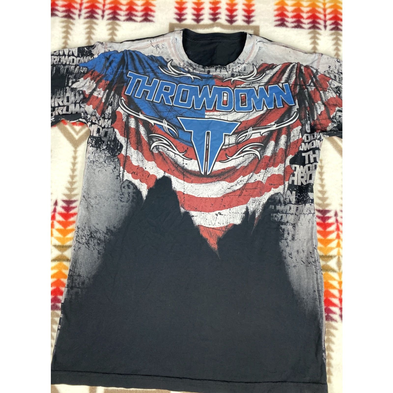 Affliction Affliction T Shirt Mens L All over Graphic US Flag Cross 80s 90s Designer Logo Short Sleeve Crew Neck Multicolor Cotton Regular"} Size US L / EU 52-54 / 3 - 2 Thumbnail