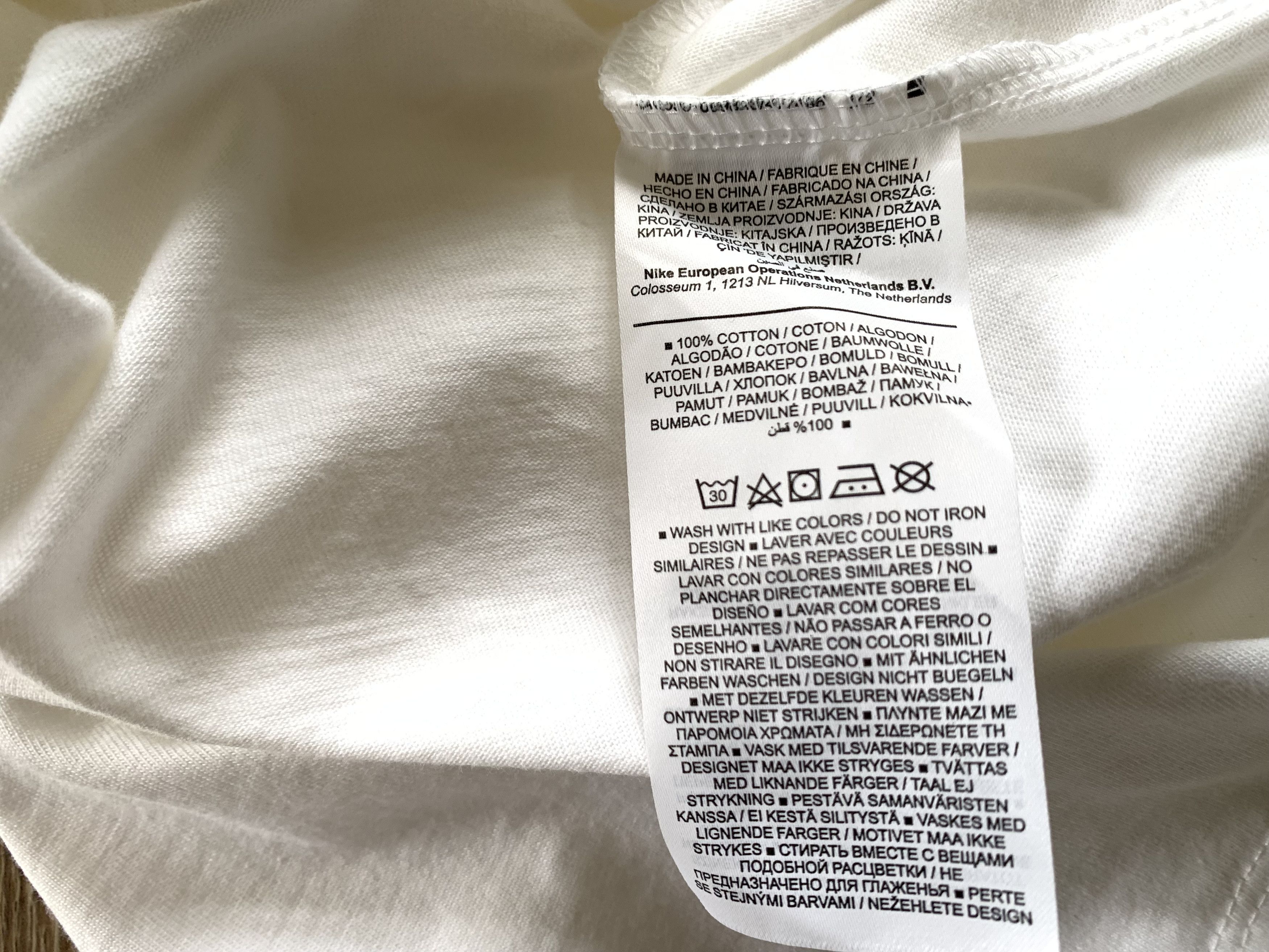 Jordan Brand × Nike Air Jordan White Flight Big Logo Print T-Shirt Size US XXL / EU 58 / 5 - 7 Thumbnail