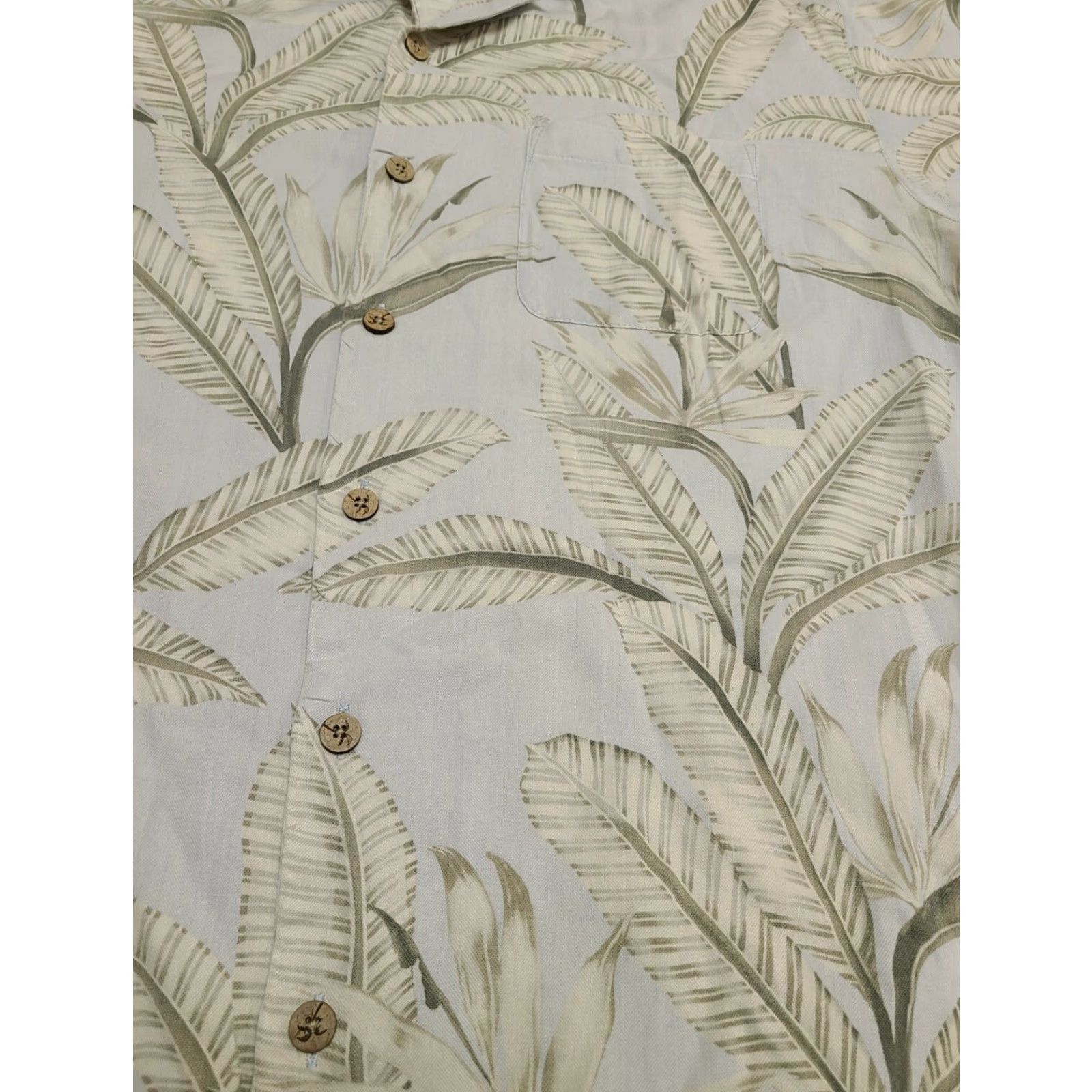 Vintage Carribean Silk Blend Shirt Mens Large Short Sleeve Button-Up Floral Cream Silk Blend Flower Button-Down Collar-Down All Seasons Regular Size US L / EU 52-54 / 3 - 4 Thumbnail