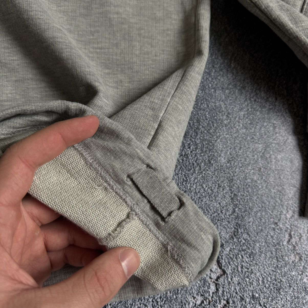 C.P. Company Cp Company Vintage Hoodie Colour Grey Luxury Casuals Size US L / EU 52-54 / 3 - 2 Thumbnail