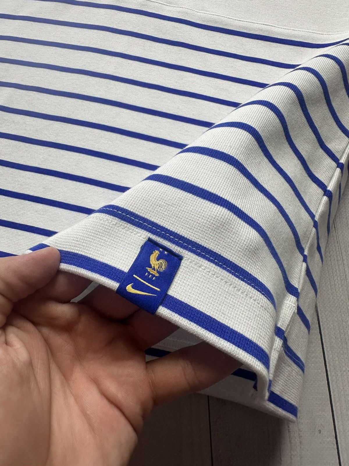 Nike France soccer rugby jersey striped size M/L Logo rare Size US L / EU 52-54 / 3 - 2 Thumbnail